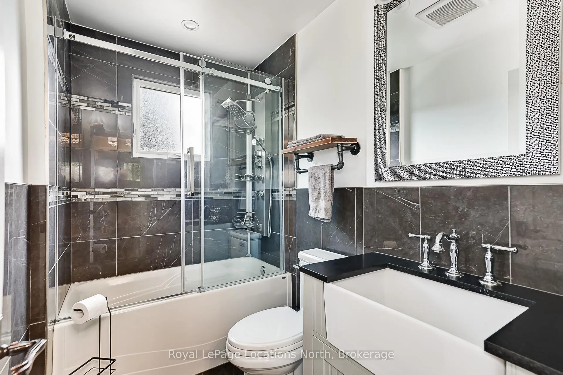 Photo 19 of 128 Orchard Drive, Blue Mountains — HOMEH