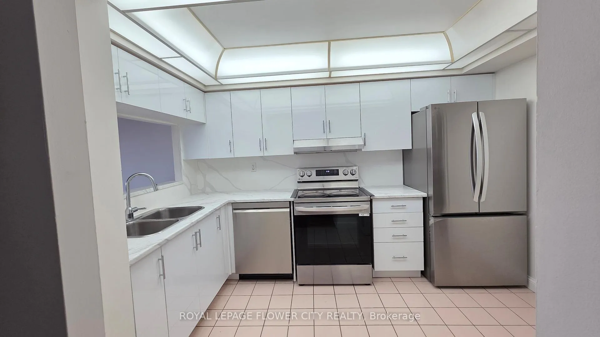 Photo 8 of Unit 1408, 24 Hanover Road, Brampton, Queen Street Corridor — HOMEH