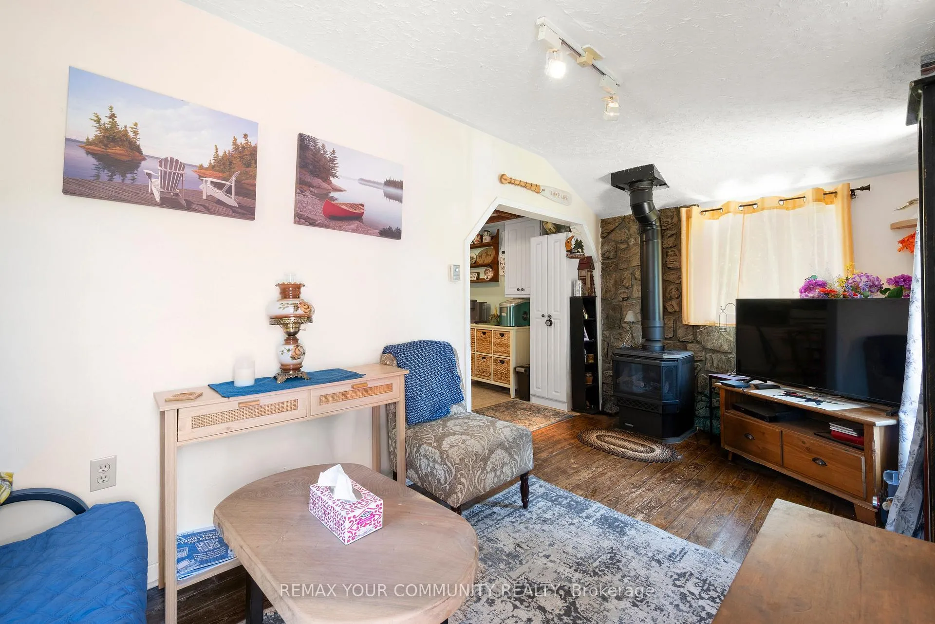 Photo 8 of 101 Dunkirk Avenue, Georgina, Sutton & Jackson's Point — HOMEH