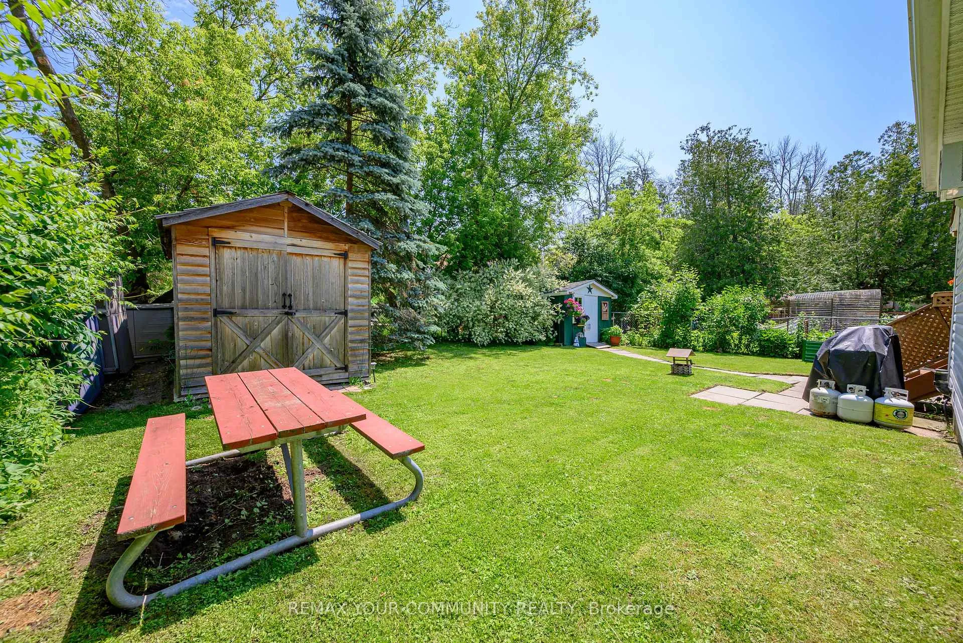 Photo 19 of 101 Dunkirk Avenue, Georgina, Sutton & Jackson's Point — HOMEH