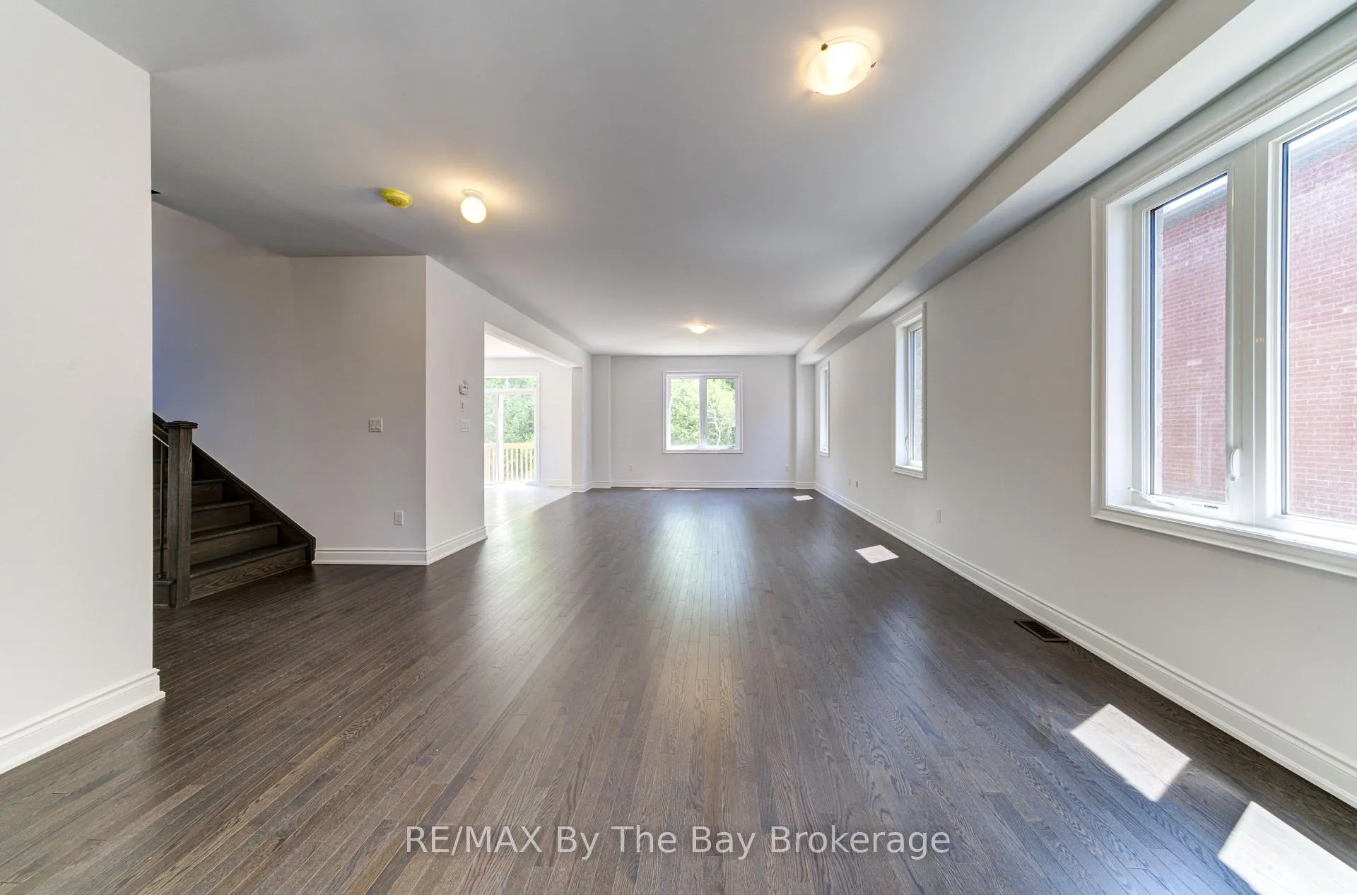Photo 5 of 3 Misty Ridge Road, Wasaga Beach — HOMEH