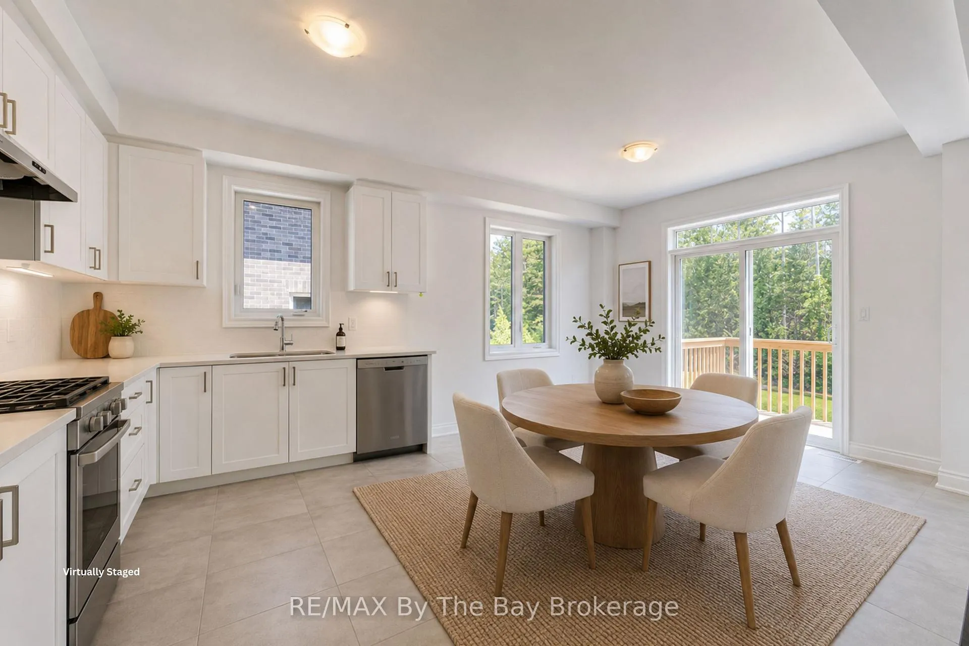 Photo 10 of 3 Misty Ridge Road, Wasaga Beach — HOMEH