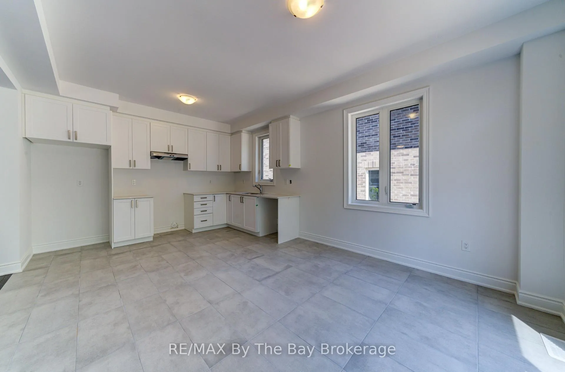 Photo 12 of 3 Misty Ridge Road, Wasaga Beach — HOMEH