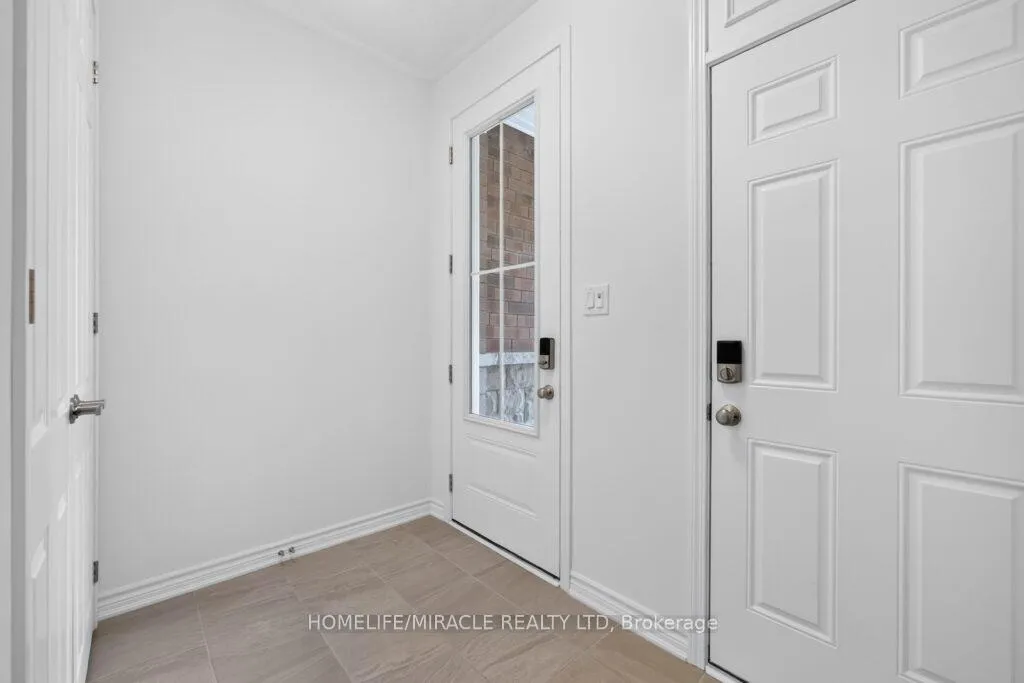 Photo 3 of Unit 76, 1317 Leriche Way, Milton, Bowes — HOMEH