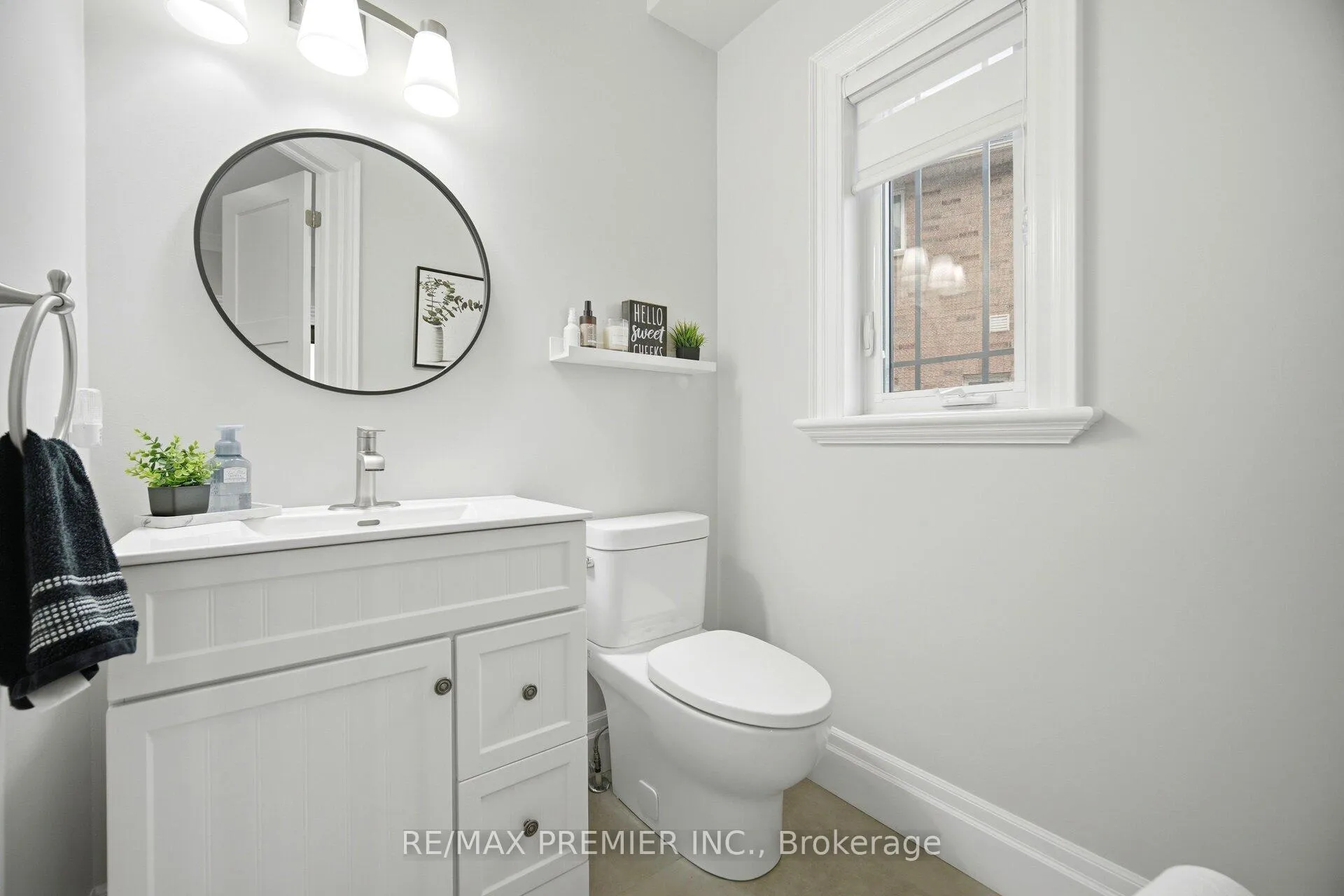 Photo 17 of 25 Andrew Hill Drive, Vaughan, Vellore Village — HOMEH