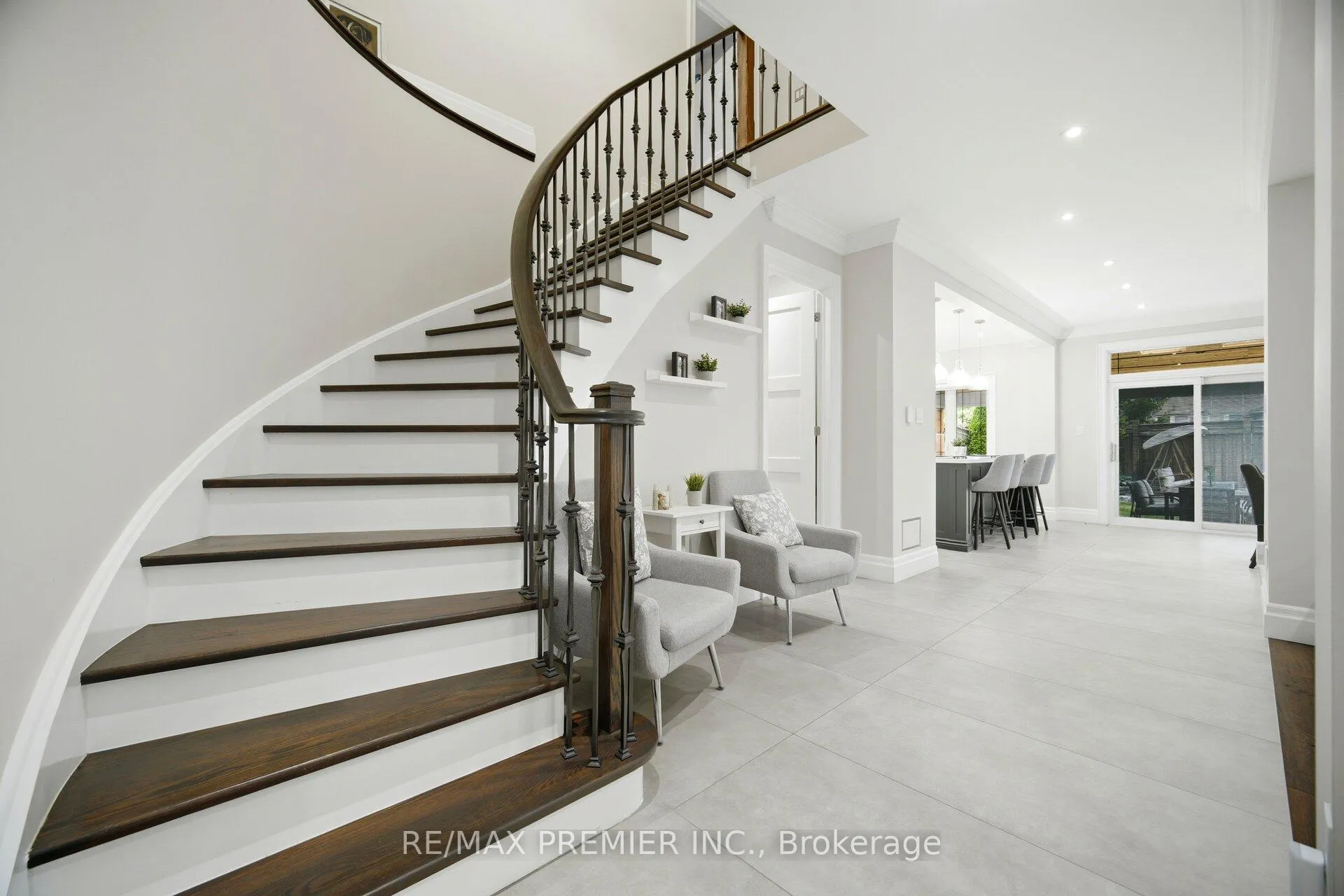 Photo 19 of 25 Andrew Hill Drive, Vaughan, Vellore Village — HOMEH