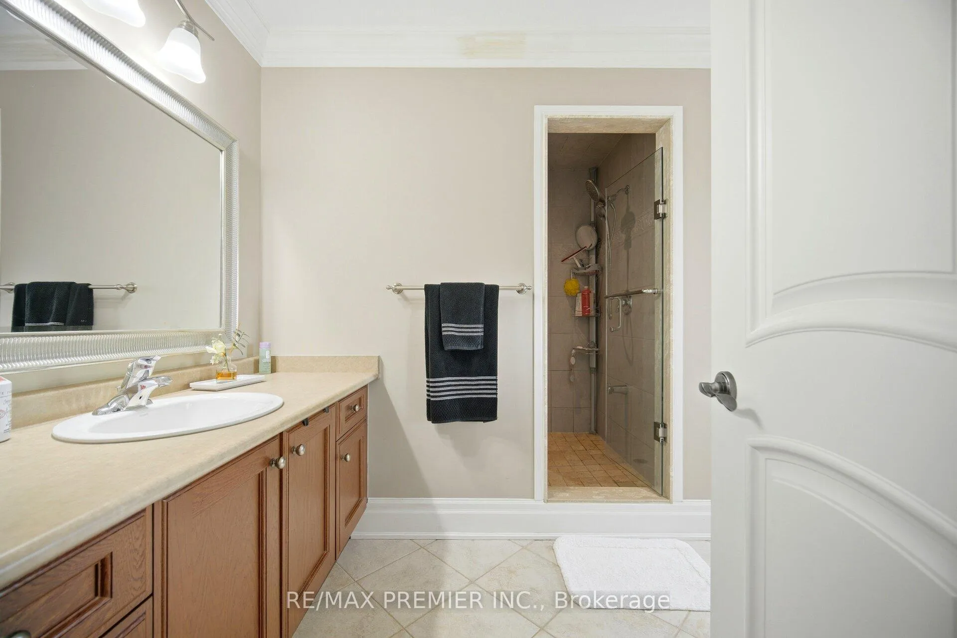 Photo 23 of 25 Andrew Hill Drive, Vaughan, Vellore Village — HOMEH