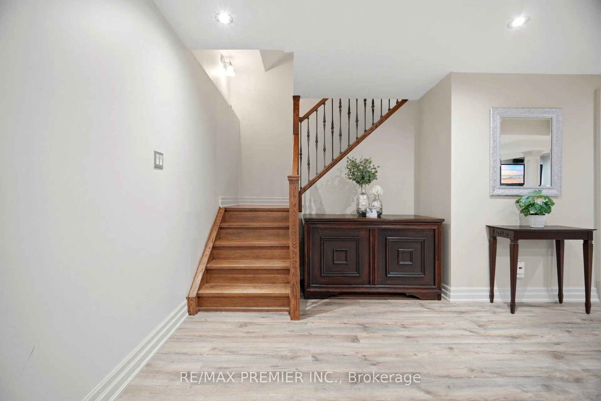 Photo 31 of 25 Andrew Hill Drive, Vaughan, Vellore Village — HOMEH