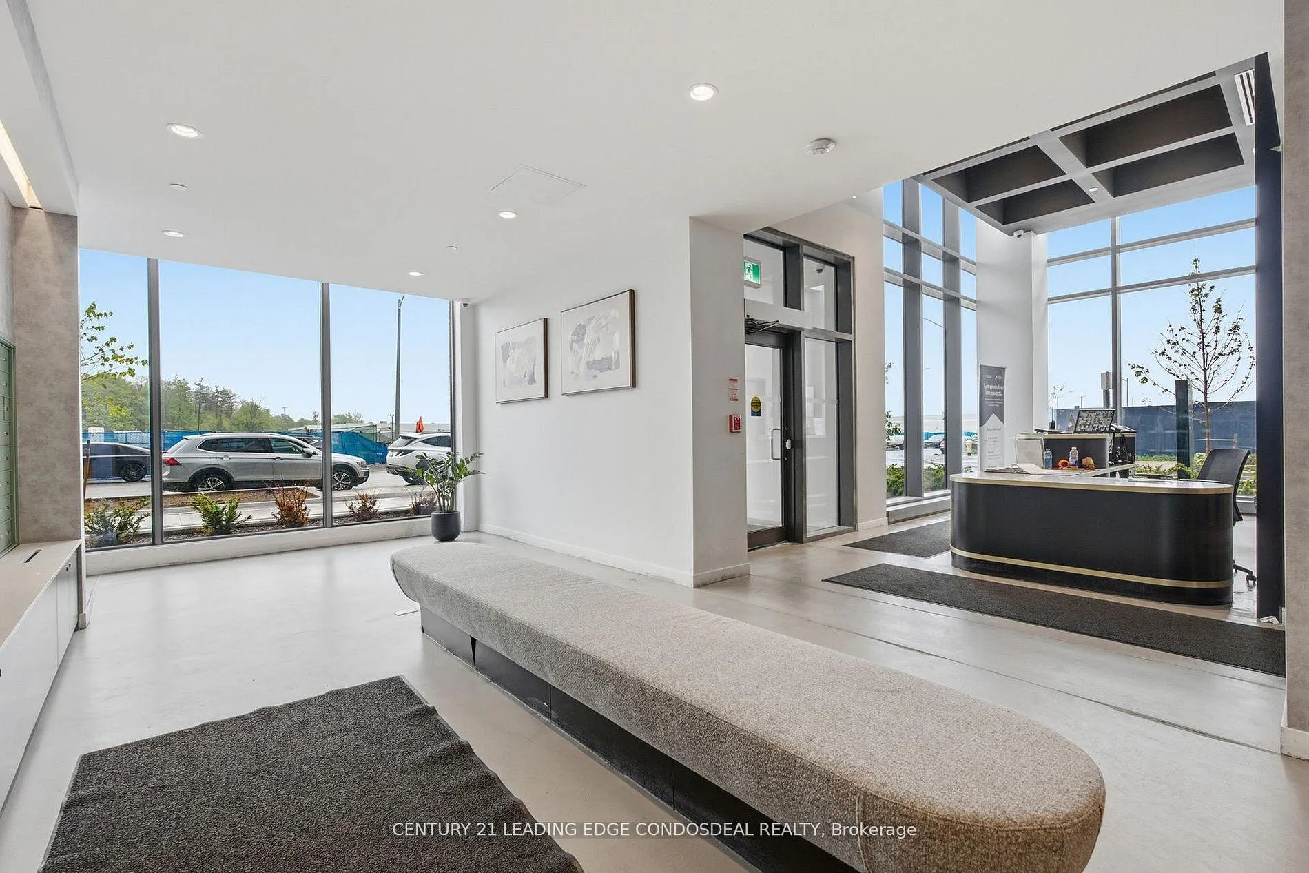 Photo 3 of Unit 1803, 474 Caldari Road, Vaughan, Concord — HOMEH