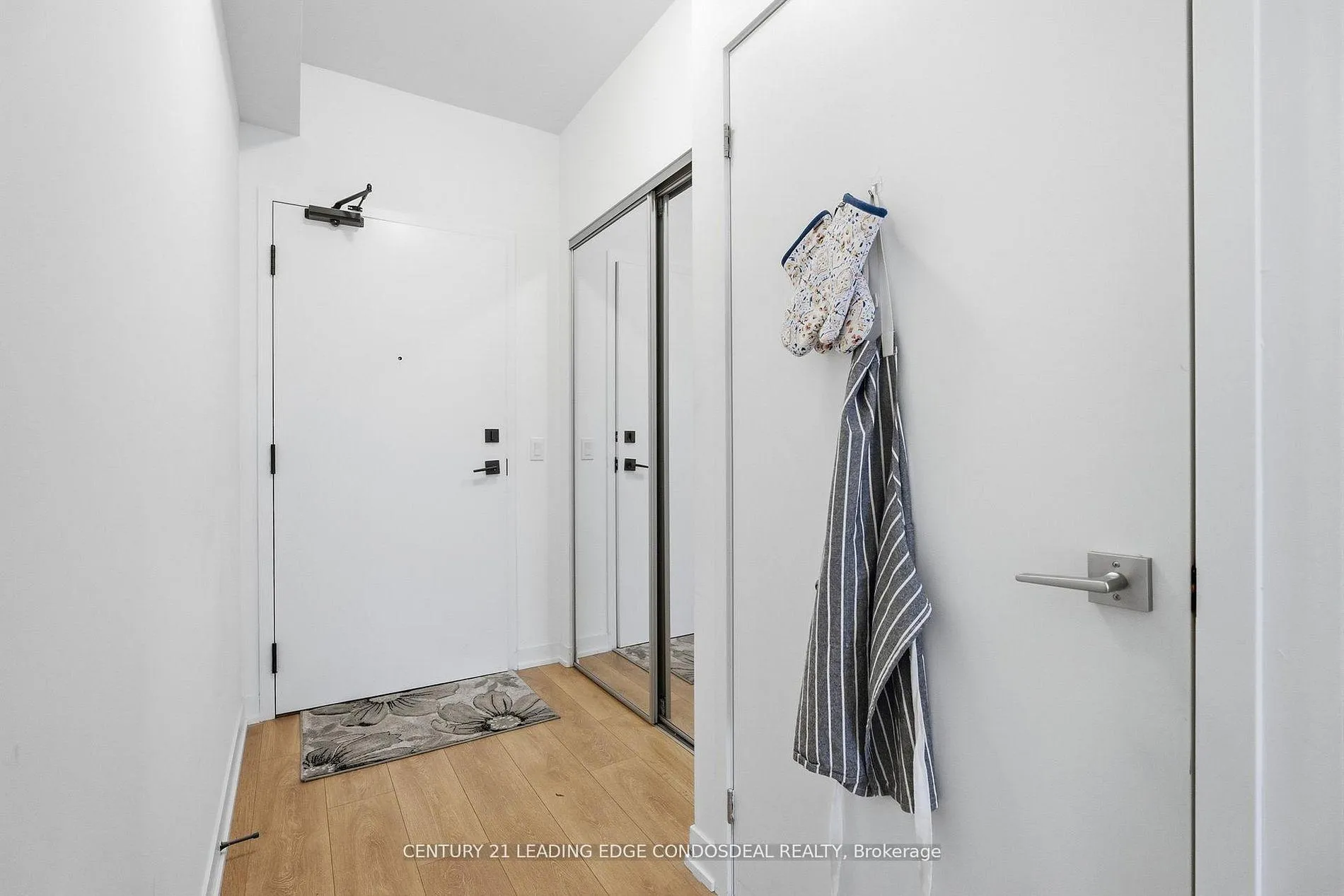Photo 6 of Unit 1803, 474 Caldari Road, Vaughan, Concord — HOMEH