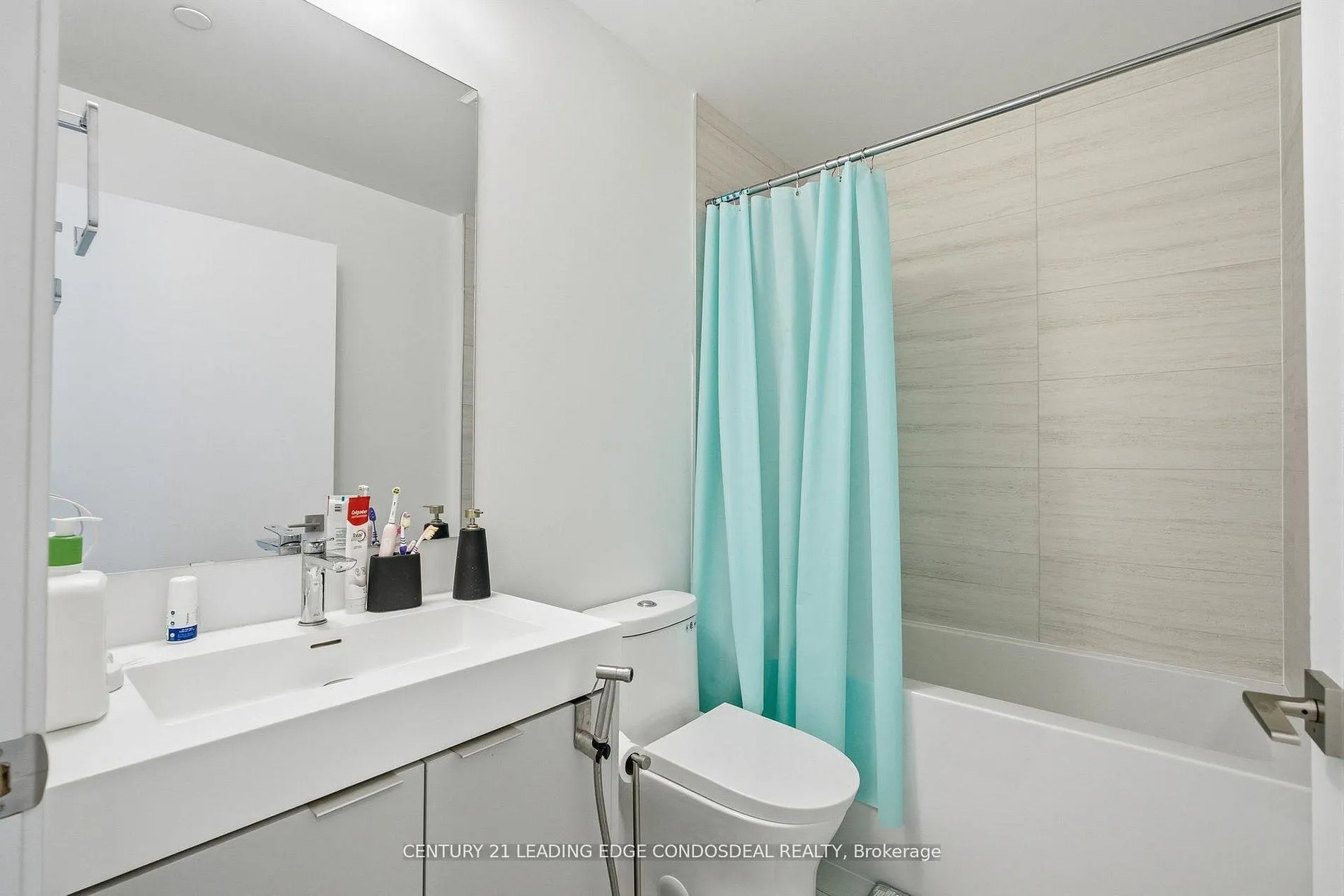 Photo 8 of Unit 1803, 474 Caldari Road, Vaughan, Concord — HOMEH