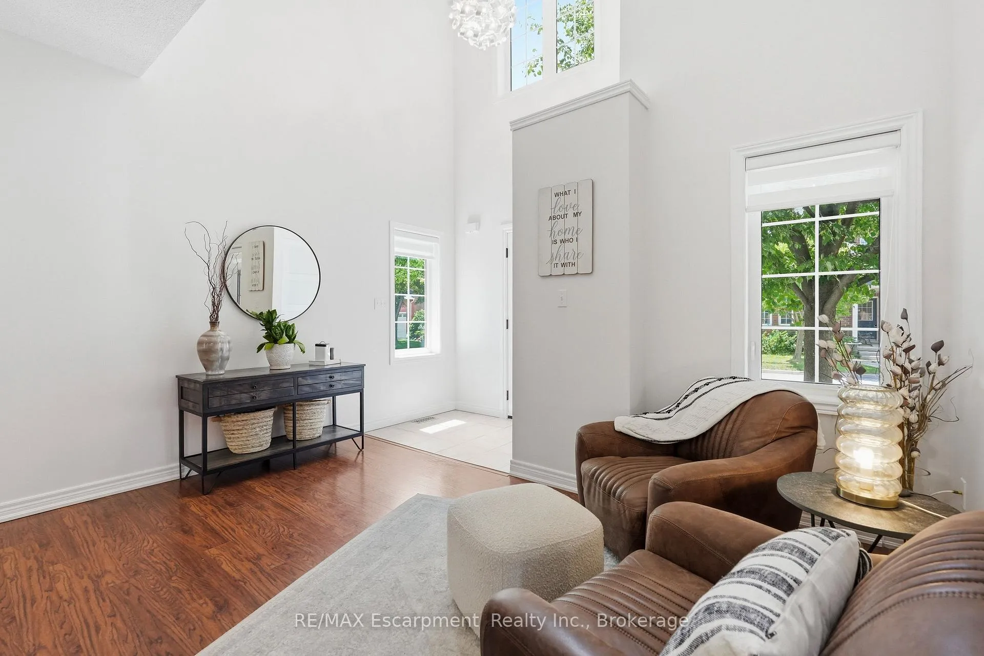 Photo 5 of 5216 Garland Crescent, Burlington, Orchard — HOMEH