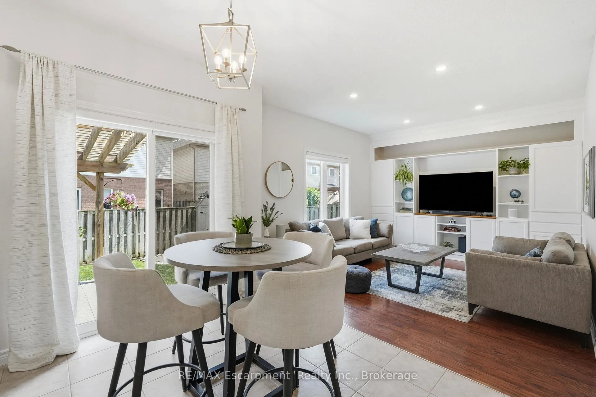 Photo 9 of 5216 Garland Crescent, Burlington, Orchard — HOMEH