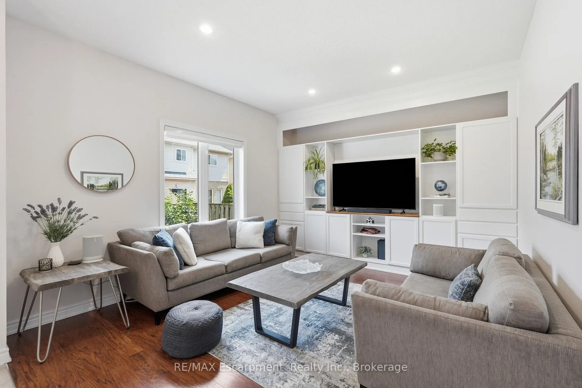 Photo 10 of 5216 Garland Crescent, Burlington, Orchard — HOMEH