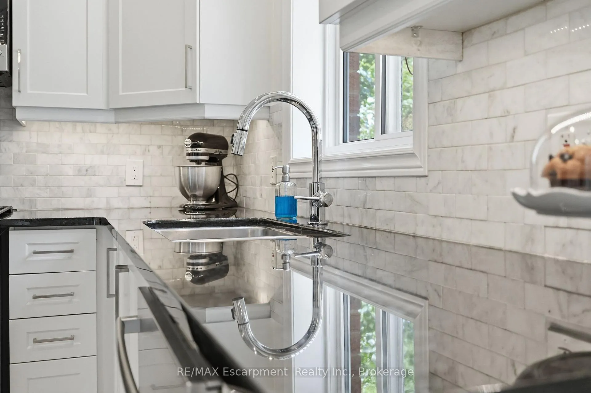 Photo 16 of 5216 Garland Crescent, Burlington, Orchard — HOMEH