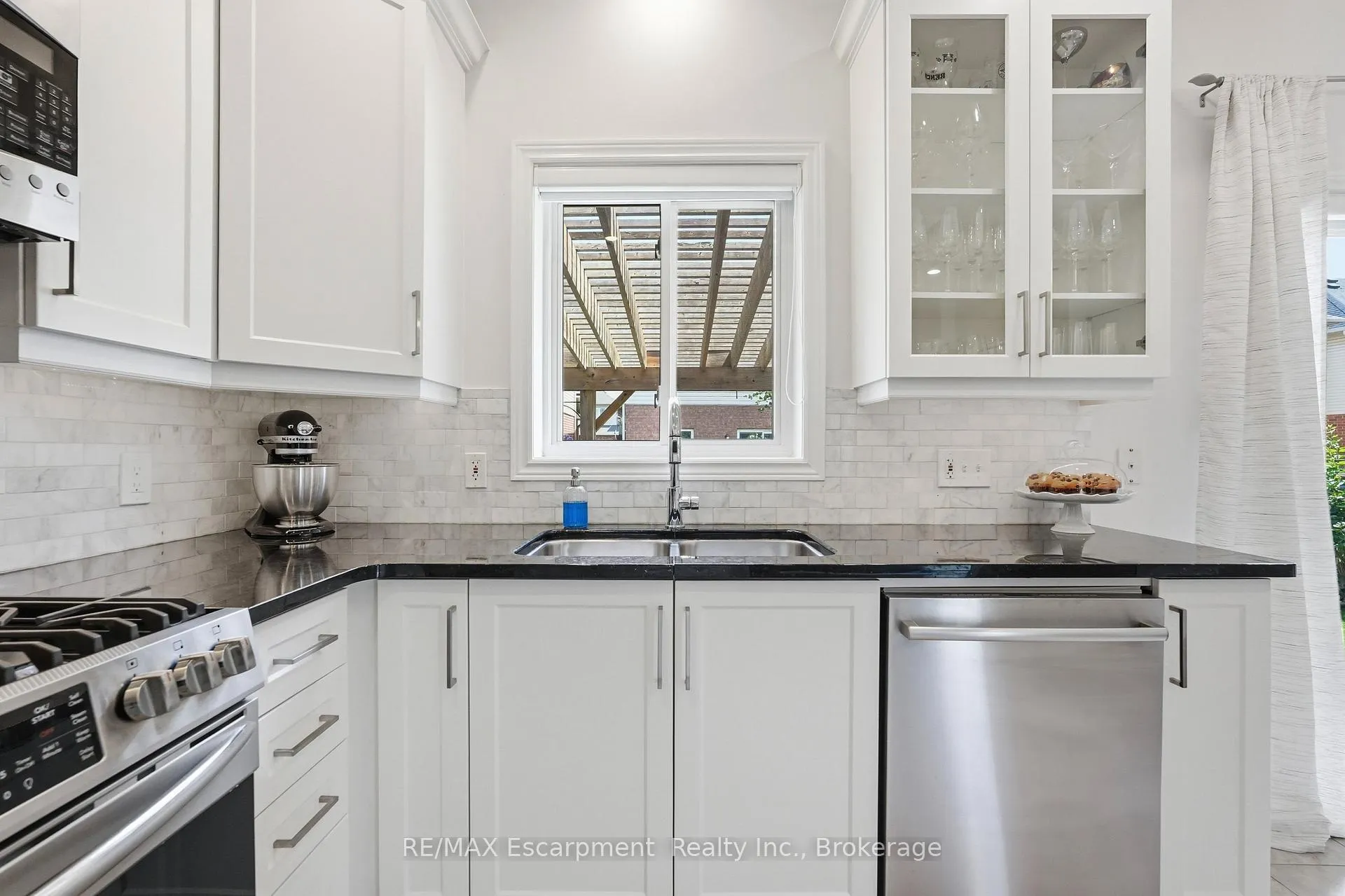 Photo 18 of 5216 Garland Crescent, Burlington, Orchard — HOMEH