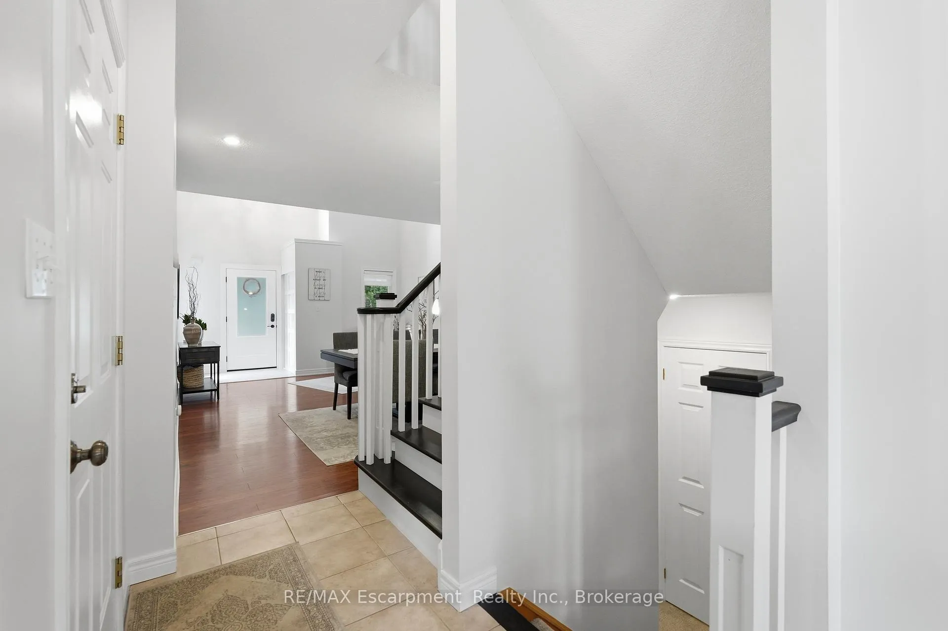 Photo 20 of 5216 Garland Crescent, Burlington, Orchard — HOMEH