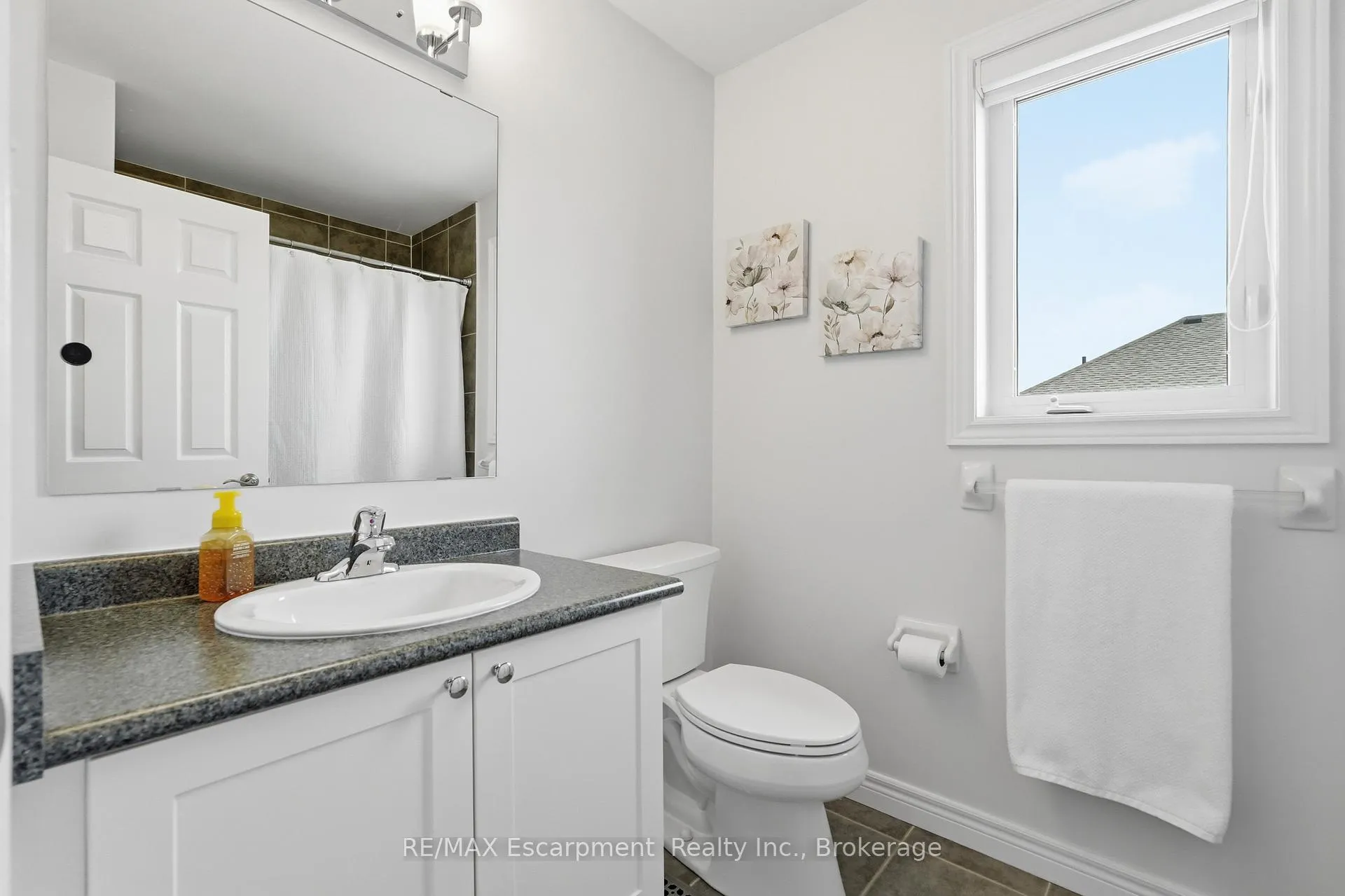 Photo 30 of 5216 Garland Crescent, Burlington, Orchard — HOMEH