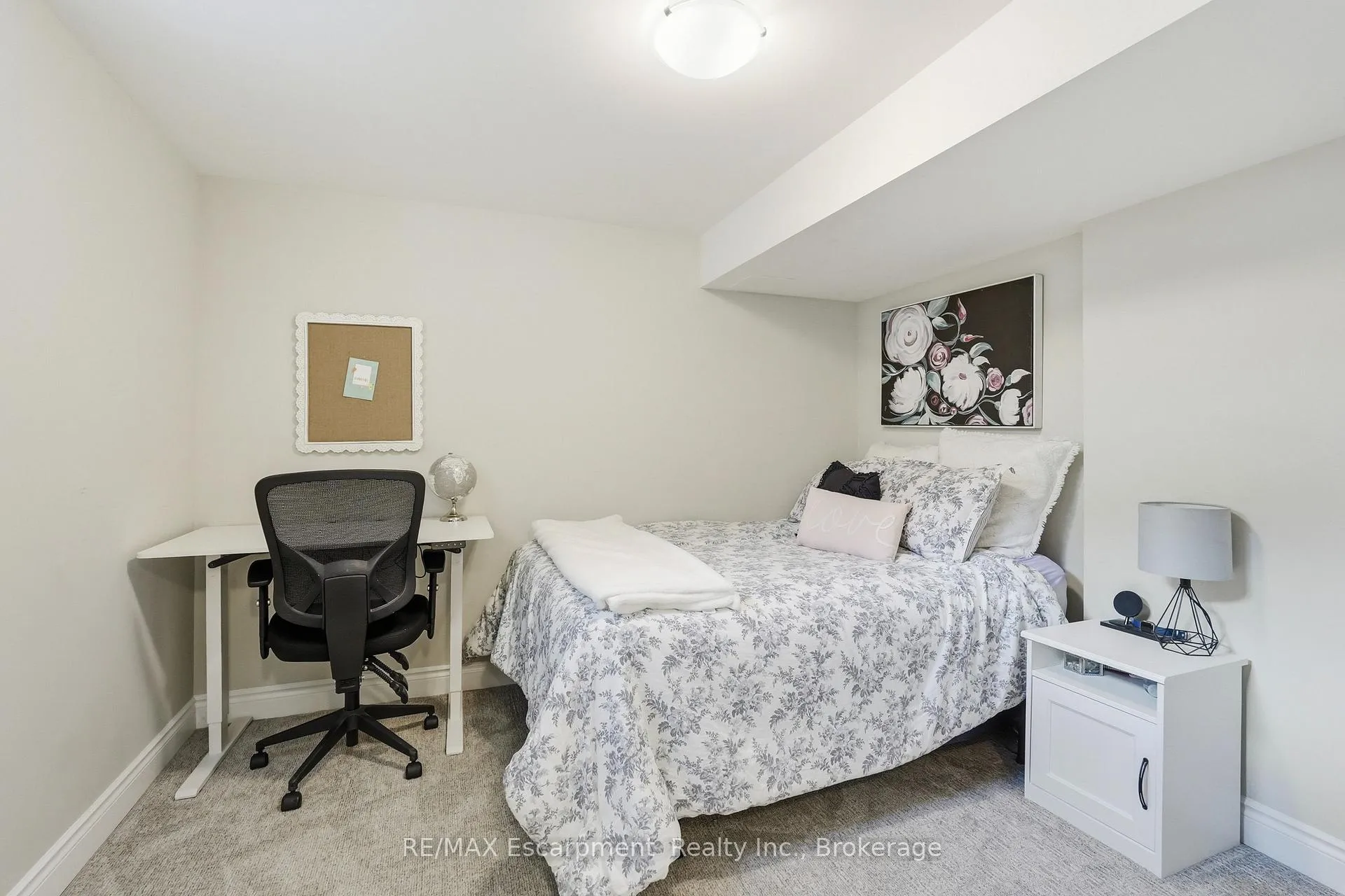 Photo 38 of 5216 Garland Crescent, Burlington, Orchard — HOMEH