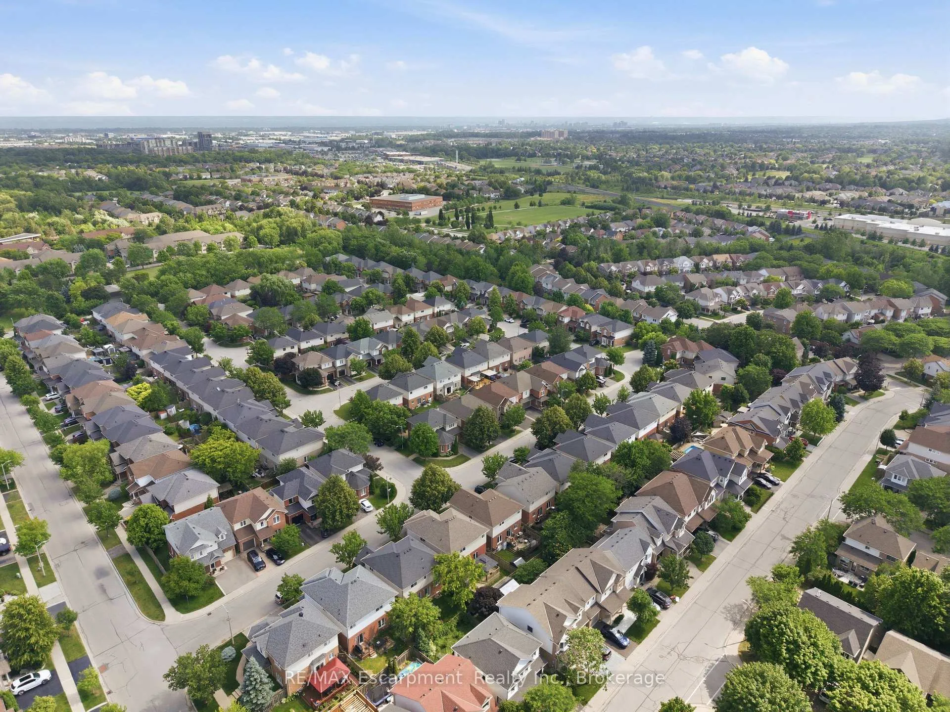 Photo 47 of 5216 Garland Crescent, Burlington, Orchard — HOMEH