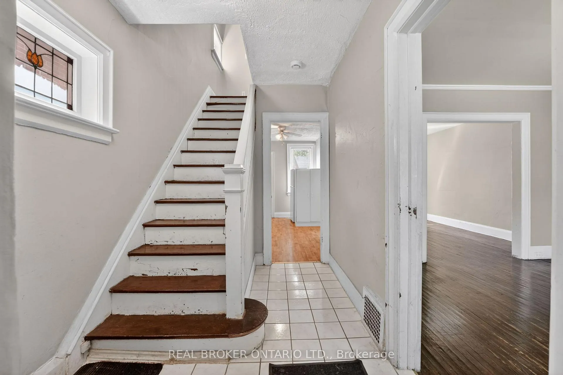Photo 5 of 271 Manor Road E, Toronto, Mount Pleasant East — HOMEH