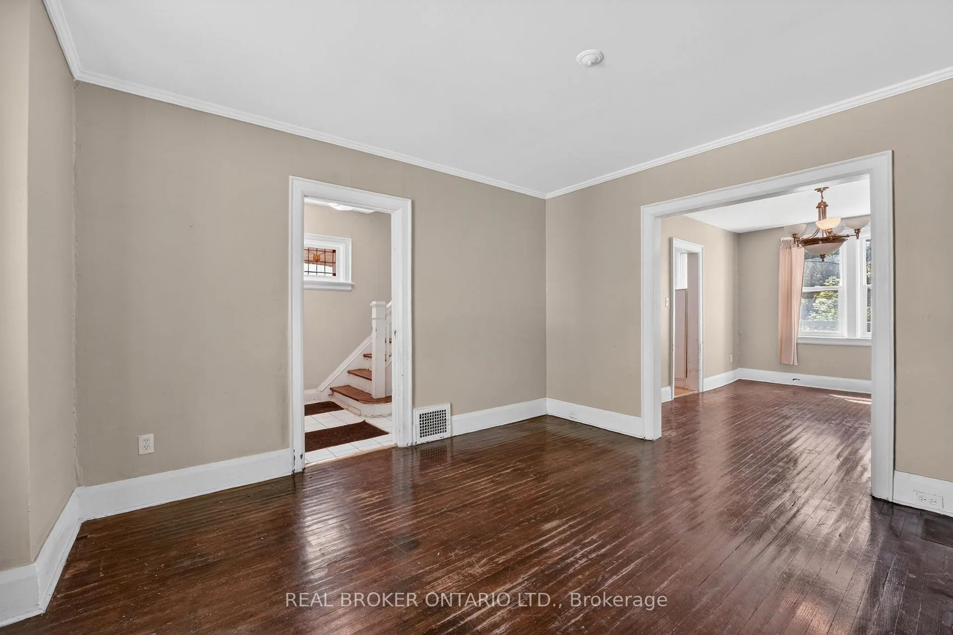 Photo 9 of 271 Manor Road E, Toronto, Mount Pleasant East — HOMEH