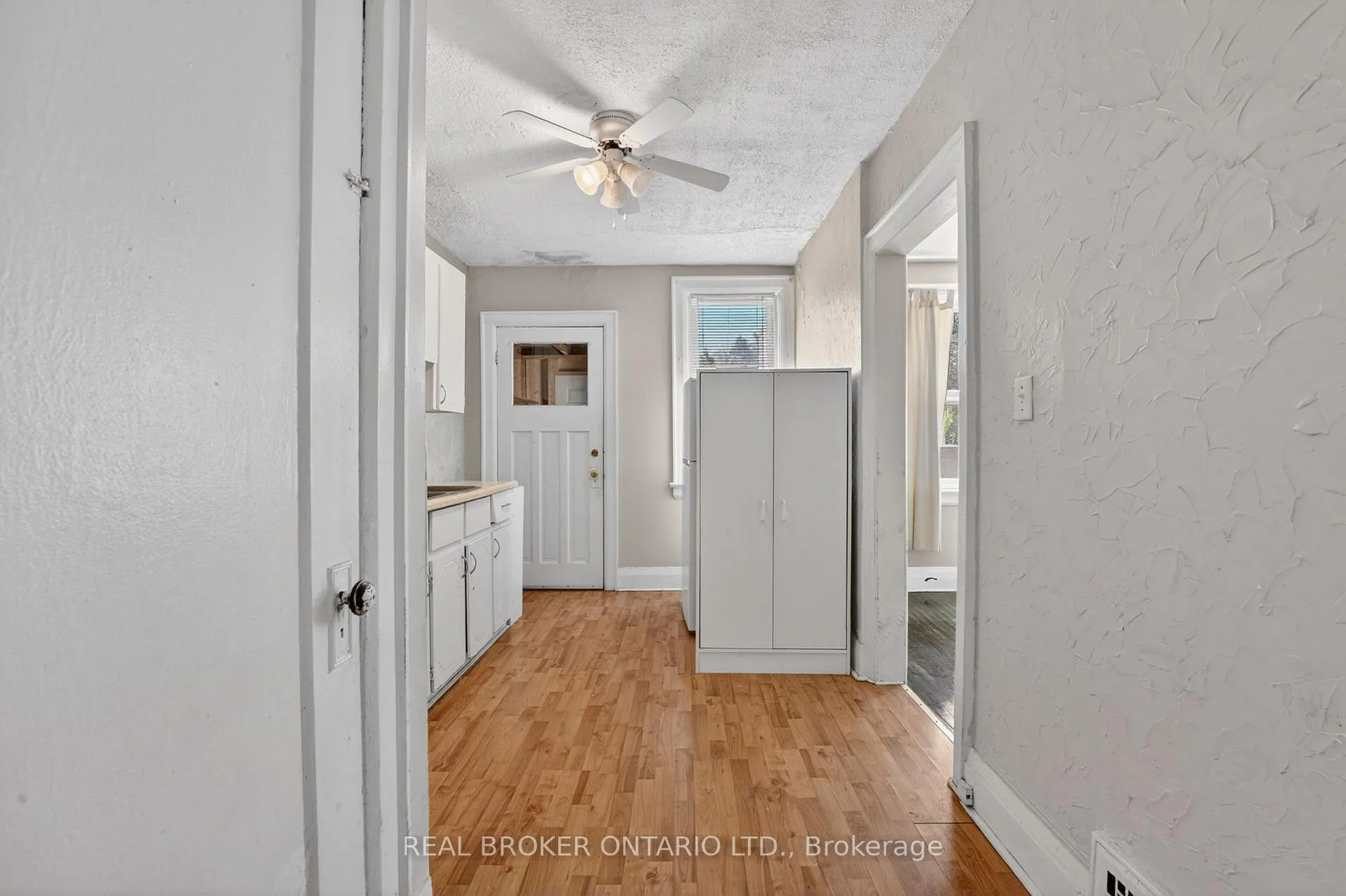 Photo 18 of 271 Manor Road E, Toronto, Mount Pleasant East — HOMEH