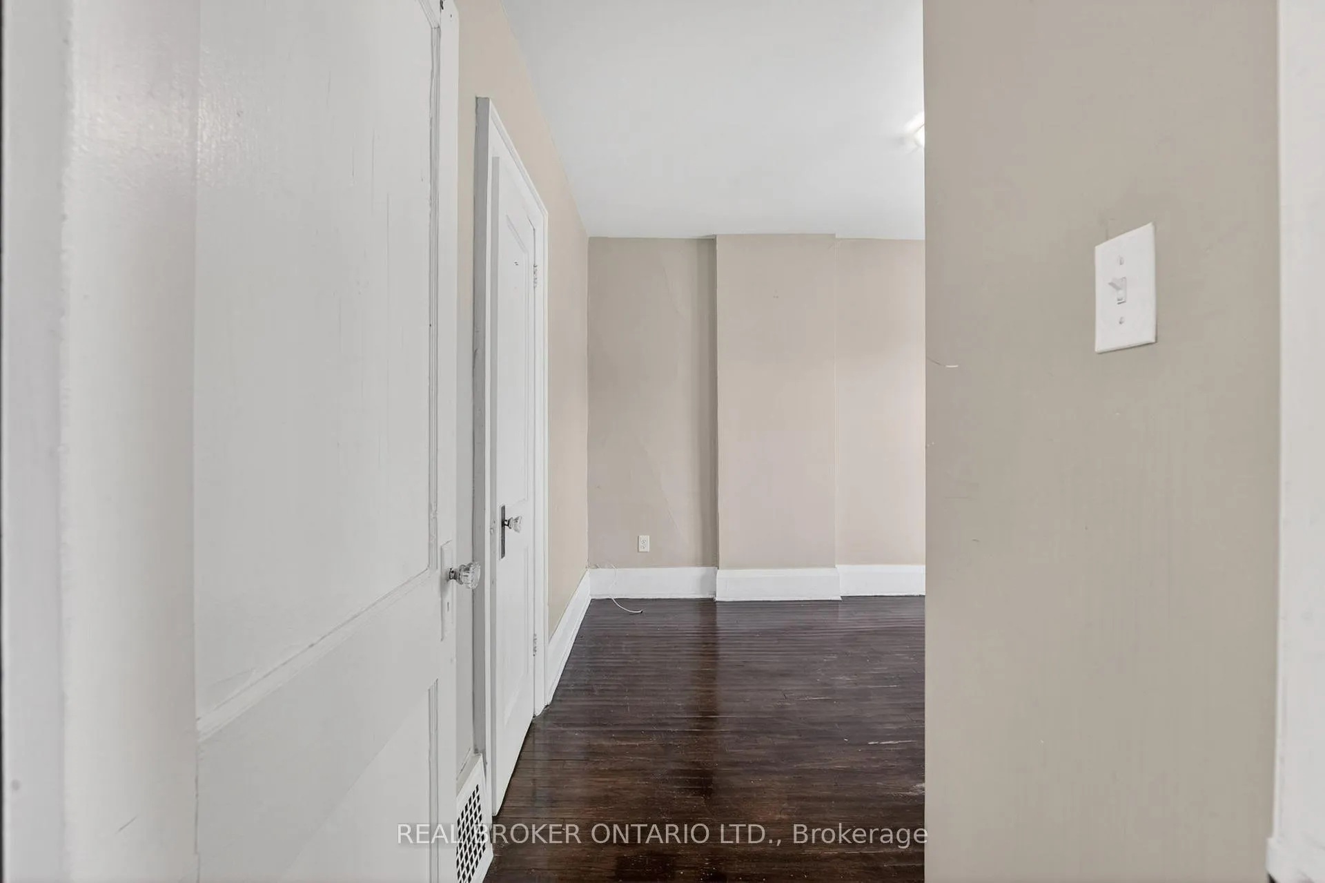 Photo 28 of 271 Manor Road E, Toronto, Mount Pleasant East — HOMEH