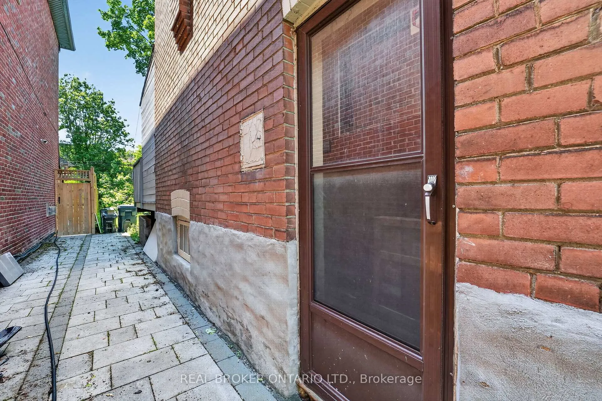 Photo 32 of 271 Manor Road E, Toronto, Mount Pleasant East — HOMEH