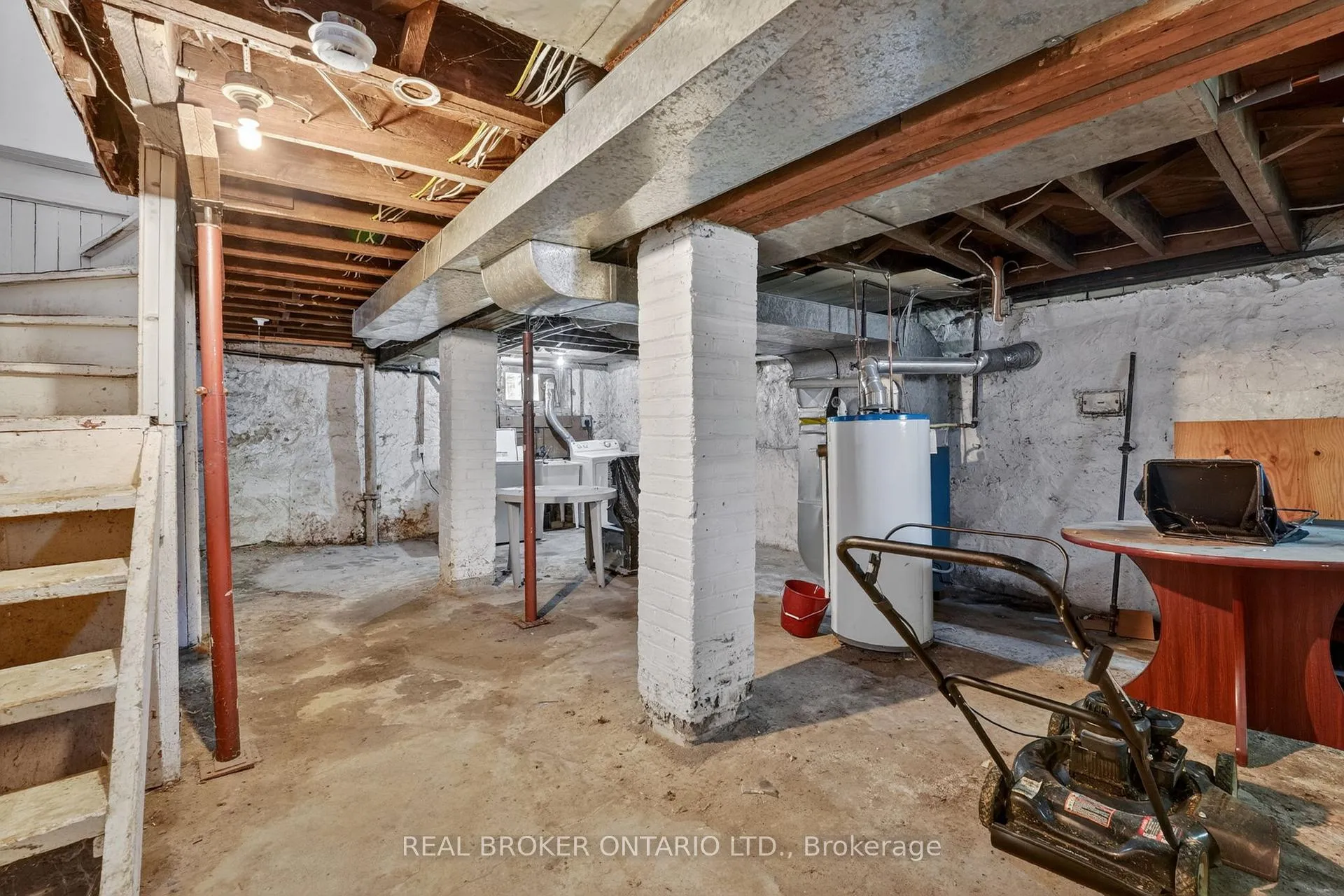 Photo 35 of 271 Manor Road E, Toronto, Mount Pleasant East — HOMEH