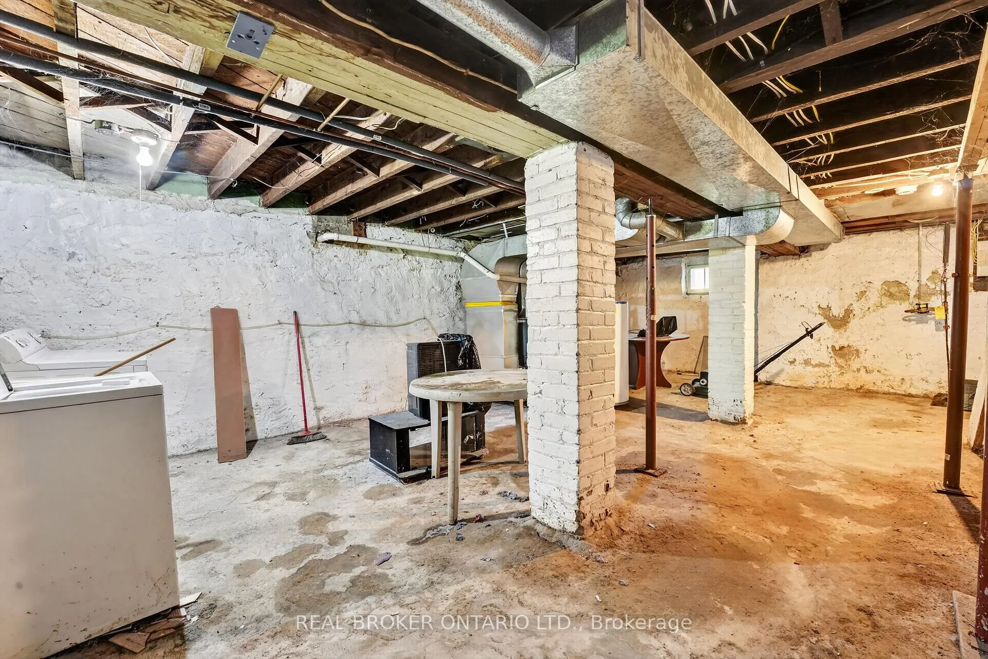 Photo 36 of 271 Manor Road E, Toronto, Mount Pleasant East — HOMEH