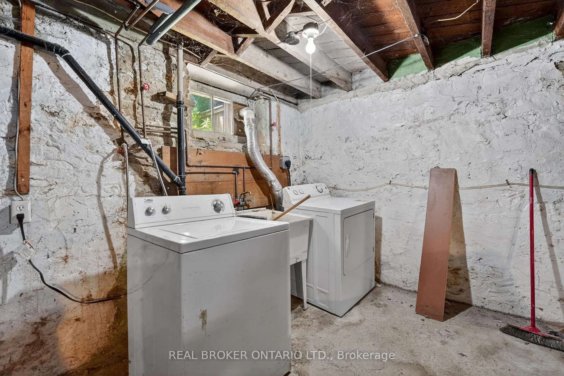 Photo 37 of 271 Manor Road E, Toronto, Mount Pleasant East — HOMEH