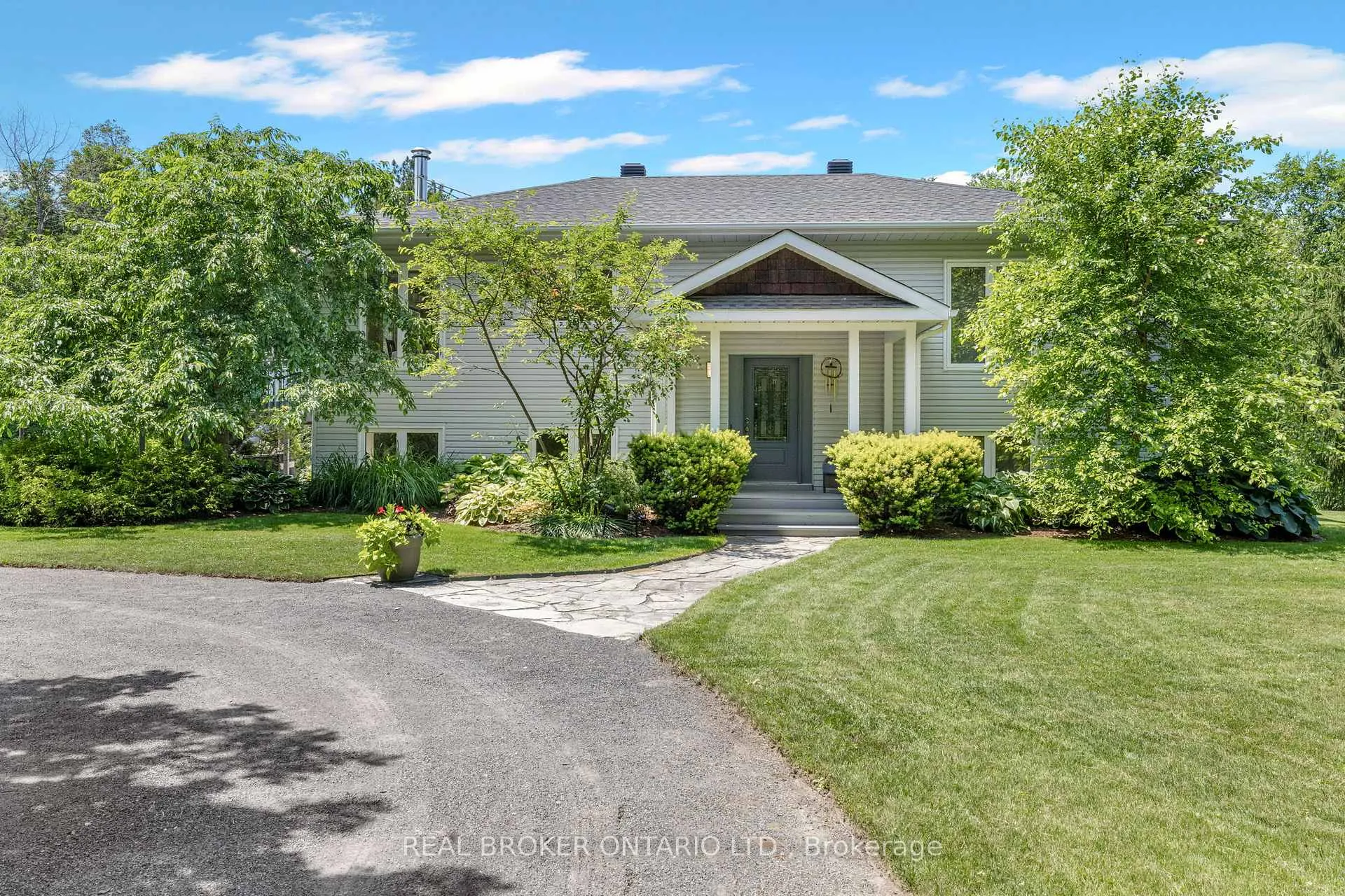 Photo 2 of 6550 Rideau Valley Drive N, Ottawa, Manotick South to Roger Stevens — HOMEH