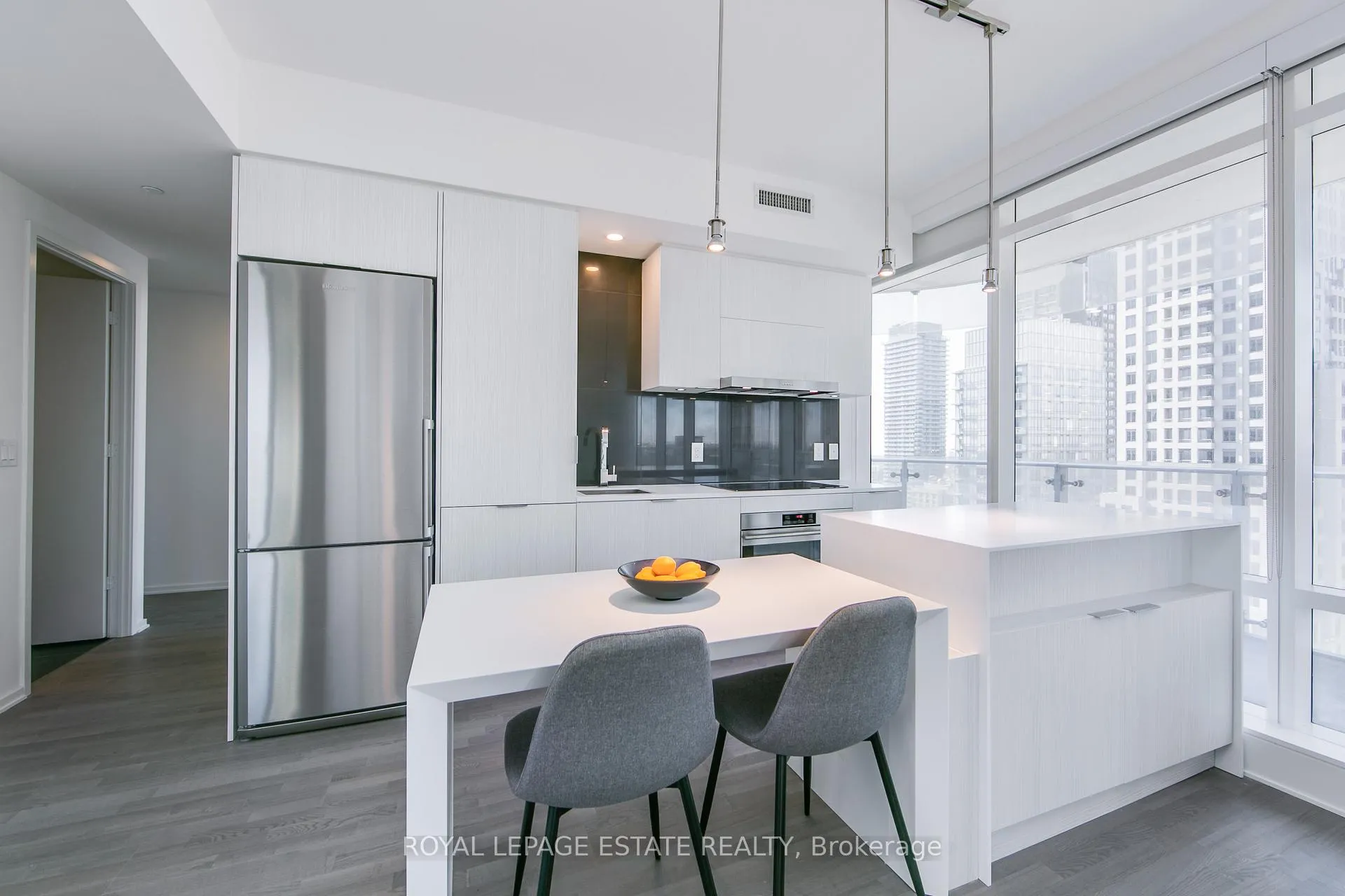 Photo 4 of Unit 3010, 1 Bloor Street E, Toronto, Church-Yonge Corridor — HOMEH
