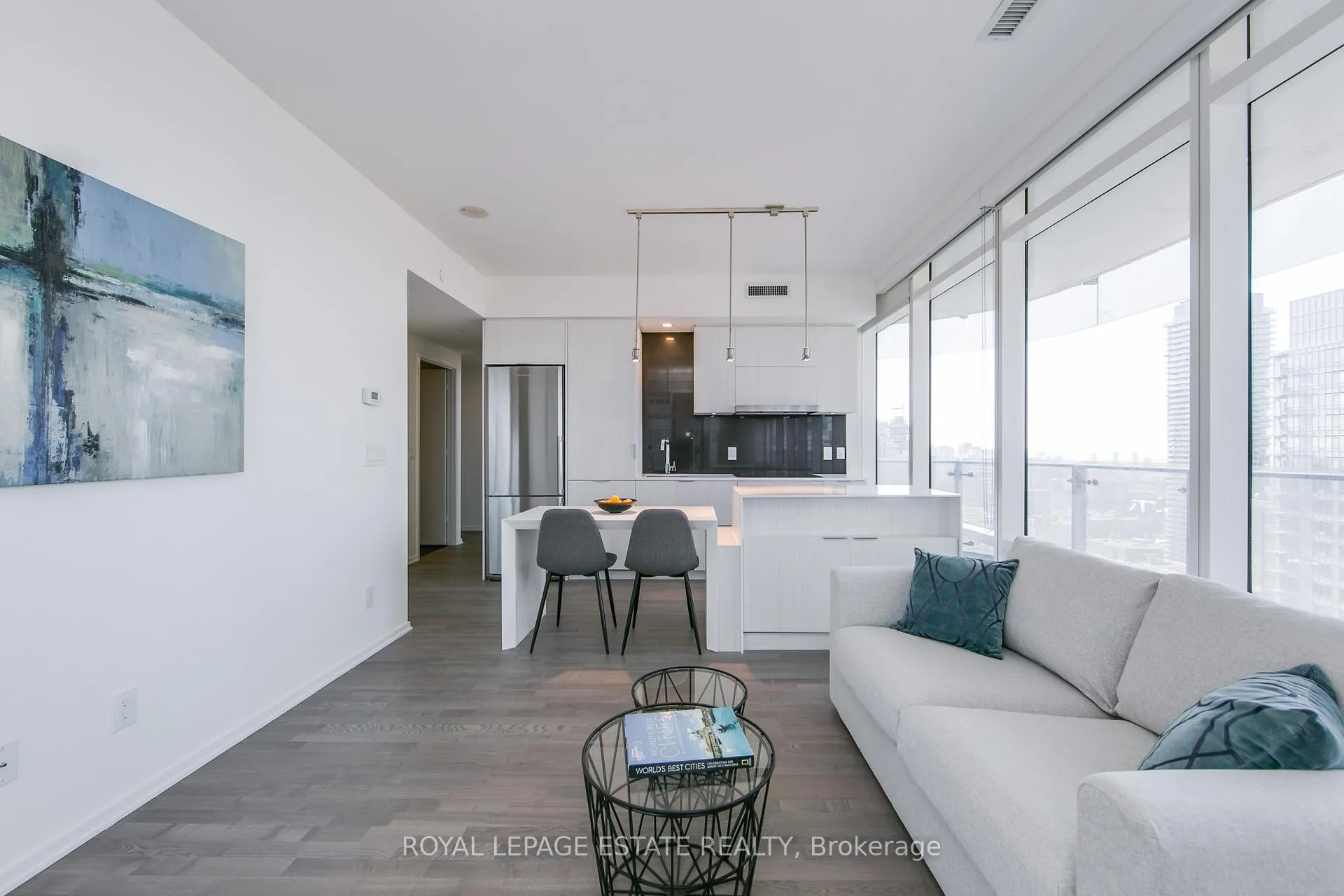 Photo 5 of Unit 3010, 1 Bloor Street E, Toronto, Church-Yonge Corridor — HOMEH