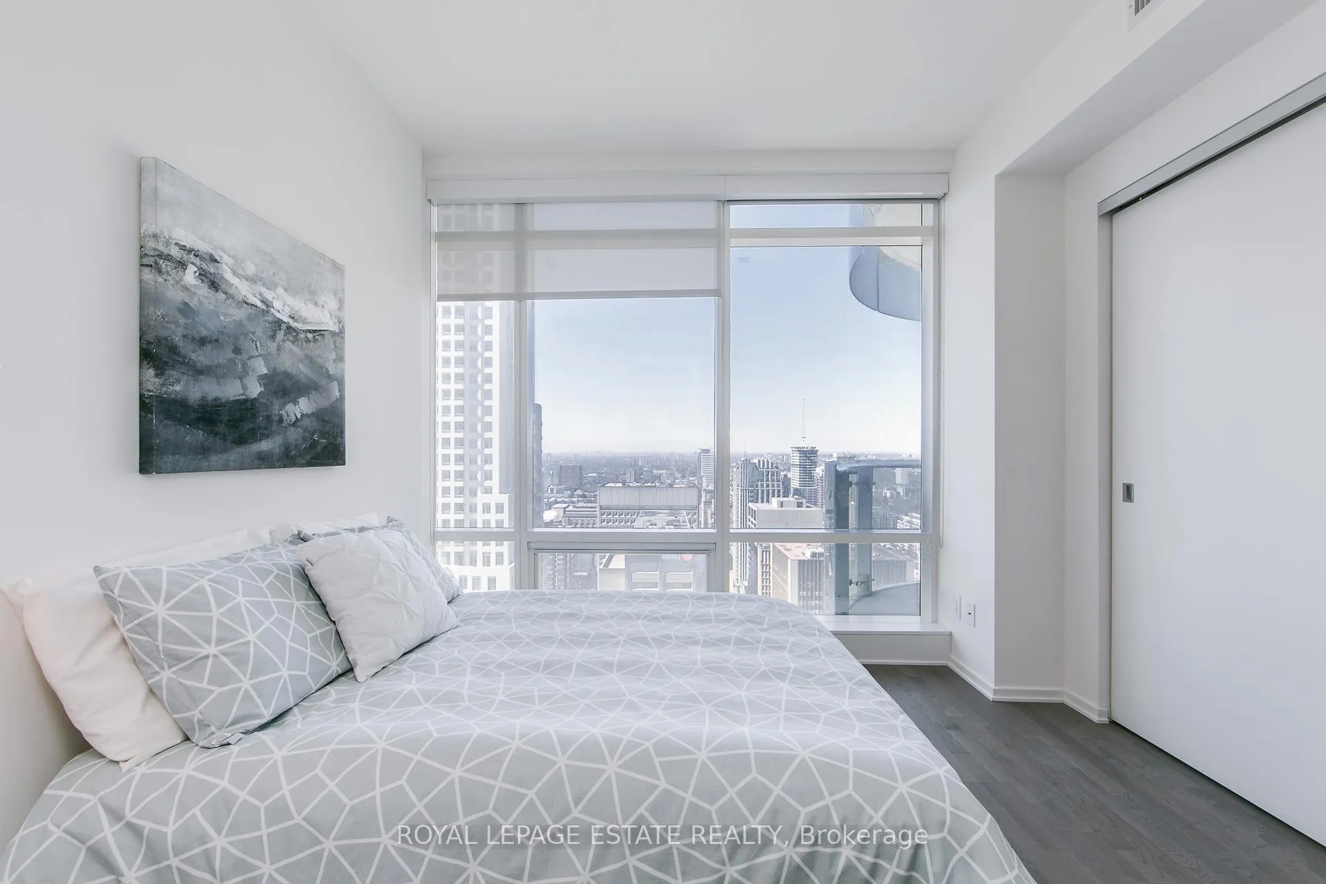 Photo 10 of Unit 3010, 1 Bloor Street E, Toronto, Church-Yonge Corridor — HOMEH