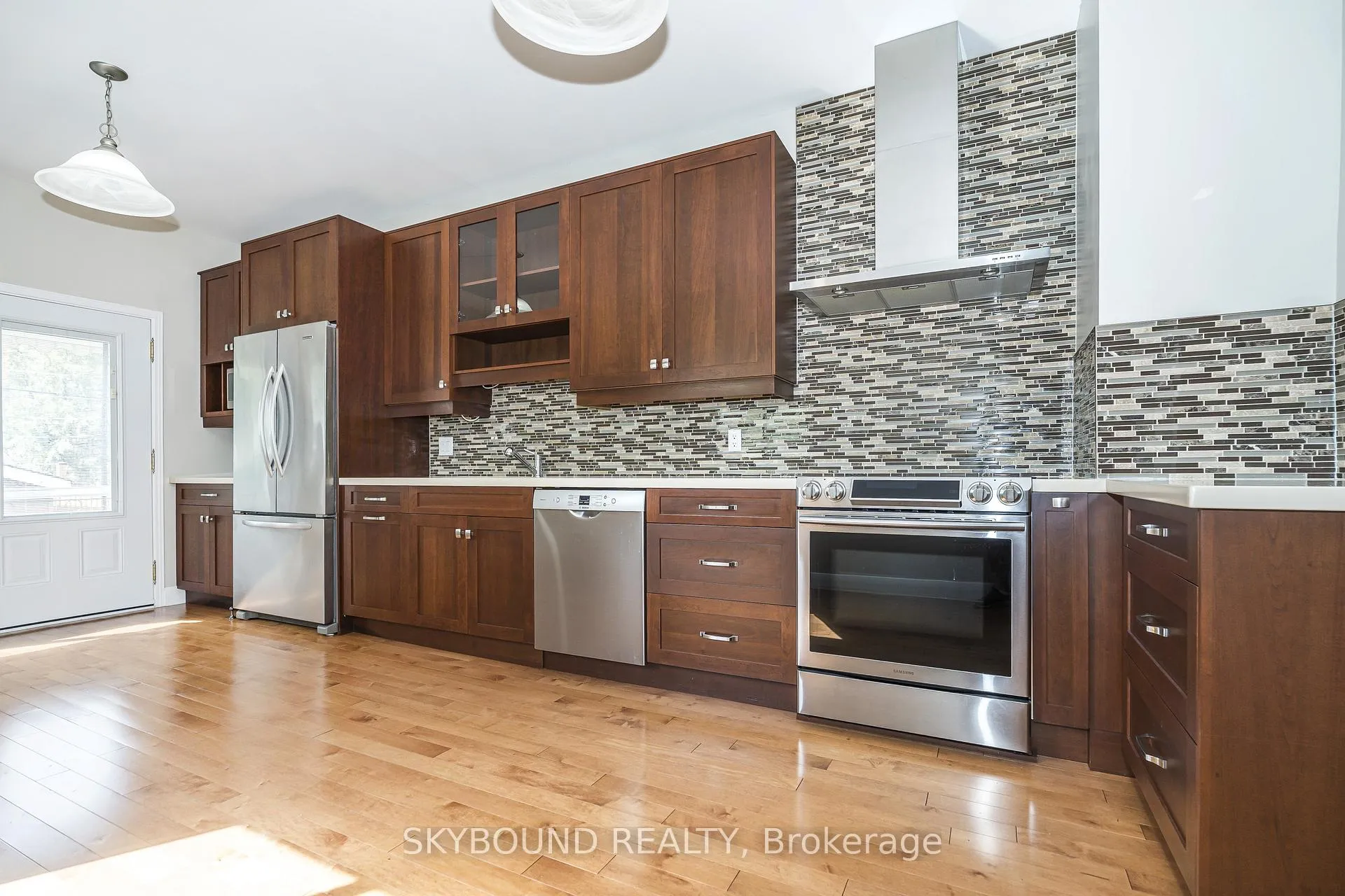 Photo 10 of 5 Manchester Avenue, Toronto, Dovercourt-Wallace Emerson-Junction — HOMEH