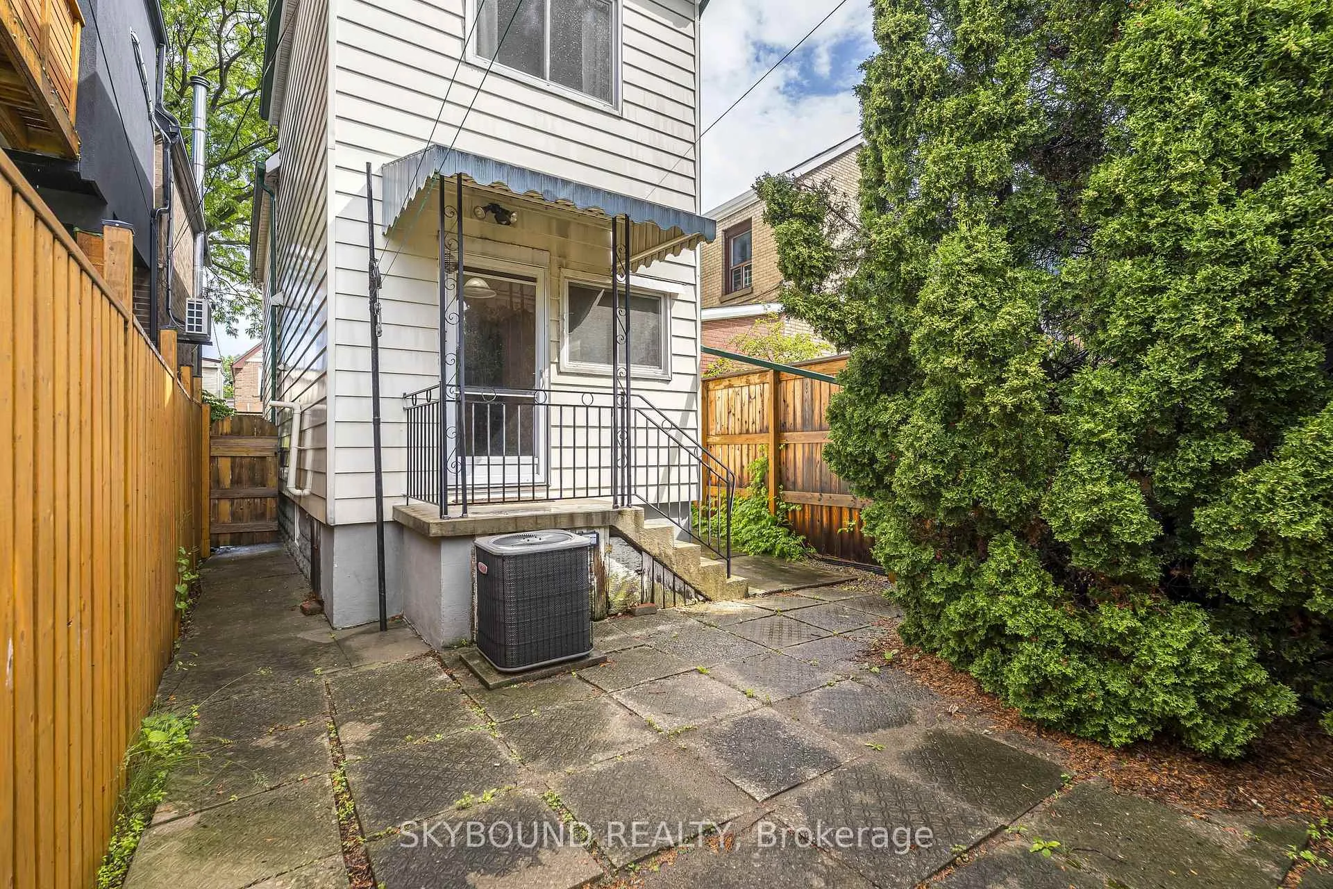 Photo 24 of 5 Manchester Avenue, Toronto, Dovercourt-Wallace Emerson-Junction — HOMEH