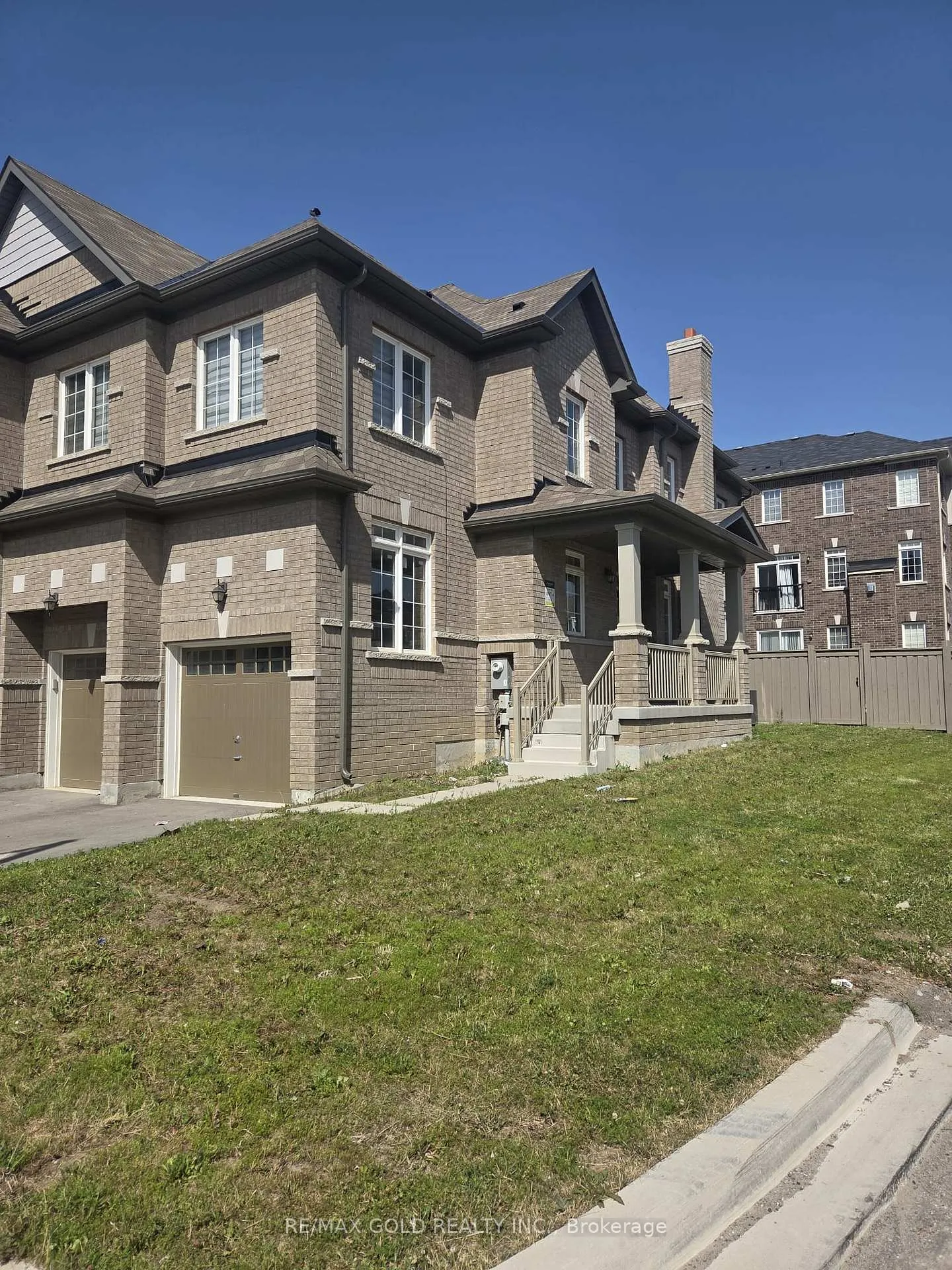 Photo 3 of 4 Sail Road, Brampton, Northwest Brampton — HOMEH