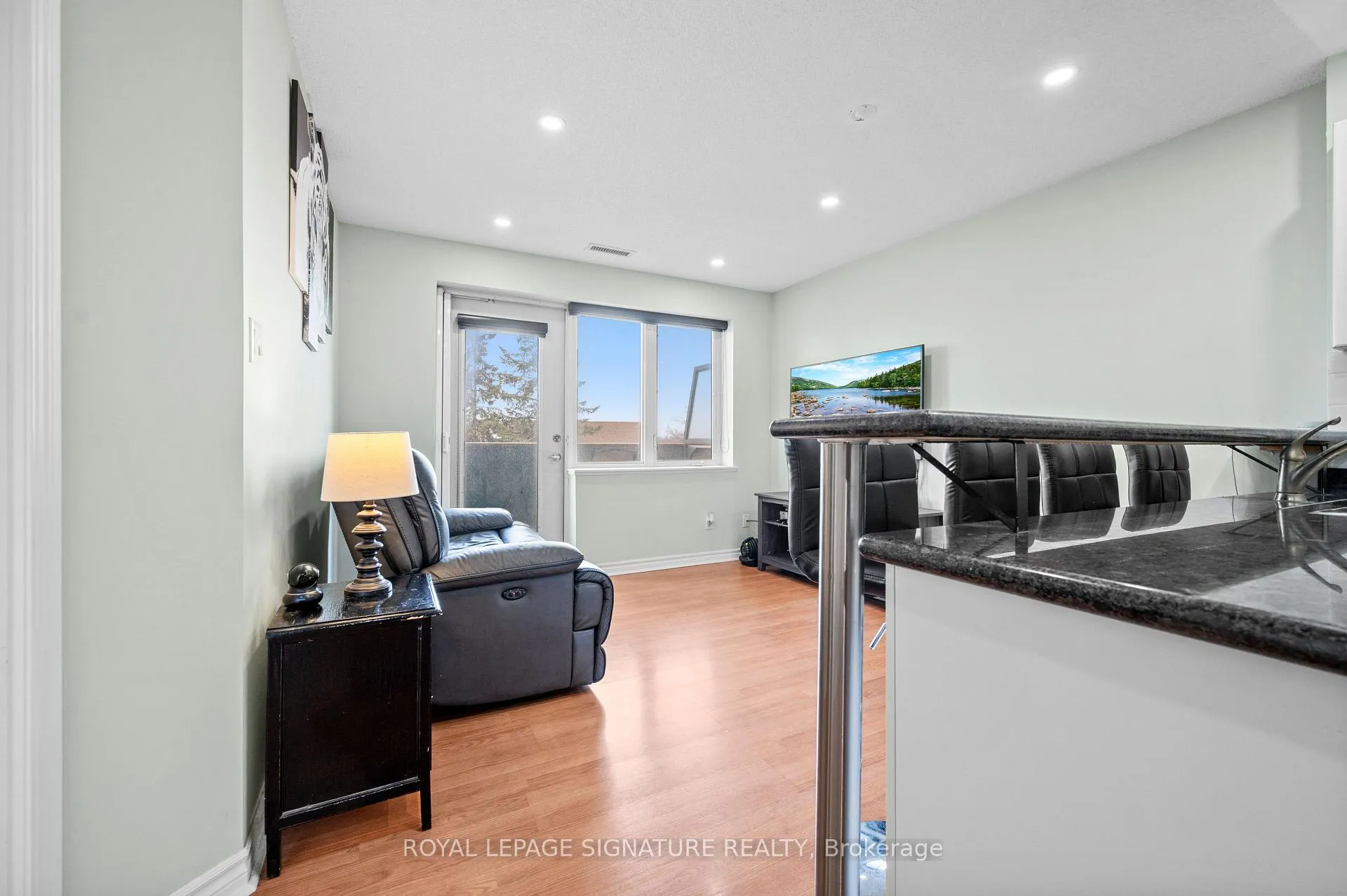 Photo 9 of Unit 205, 3 Dayspring Circle, Brampton, Goreway Drive Corridor — HOMEH