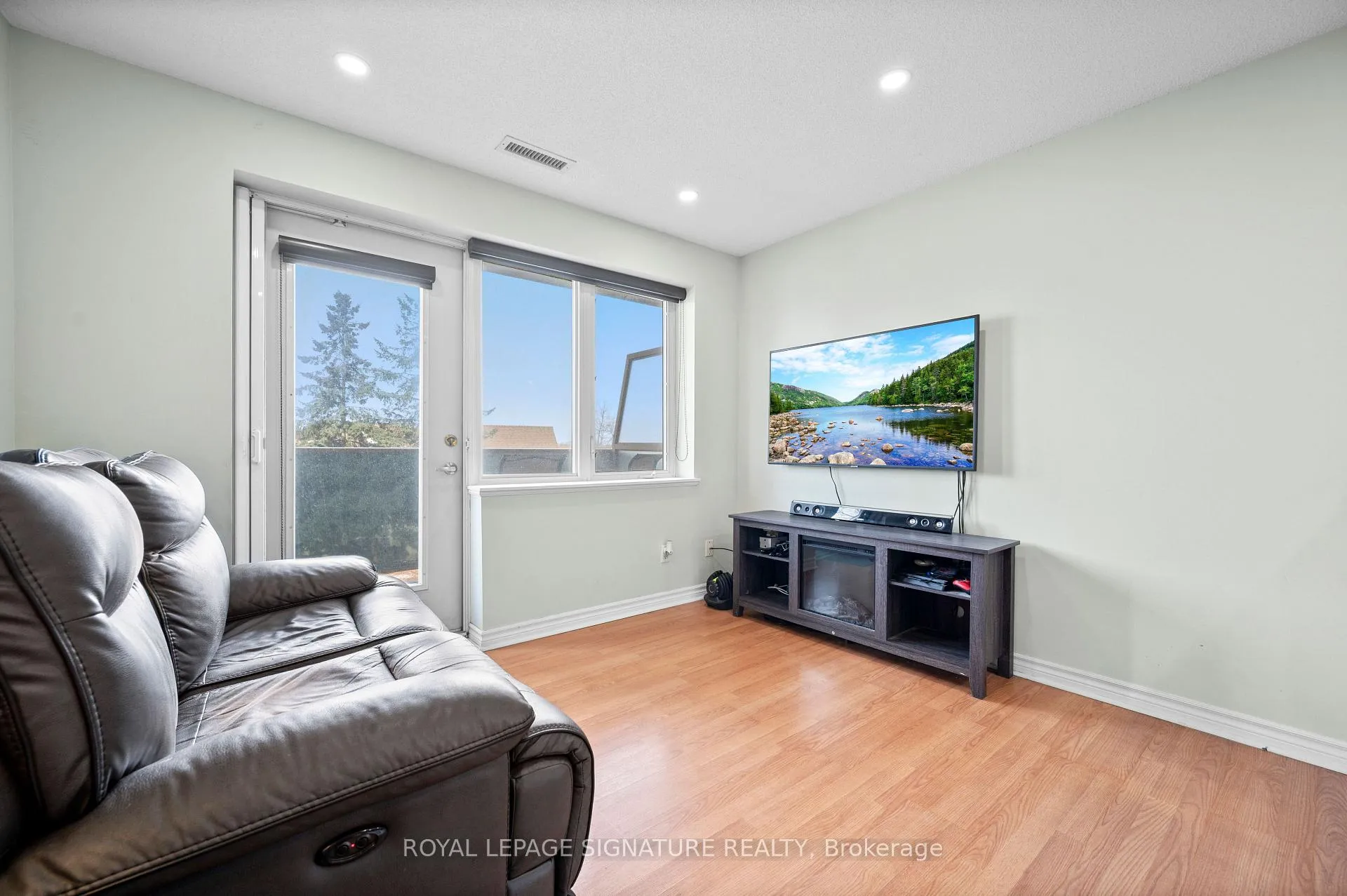 Photo 12 of Unit 205, 3 Dayspring Circle, Brampton, Goreway Drive Corridor — HOMEH