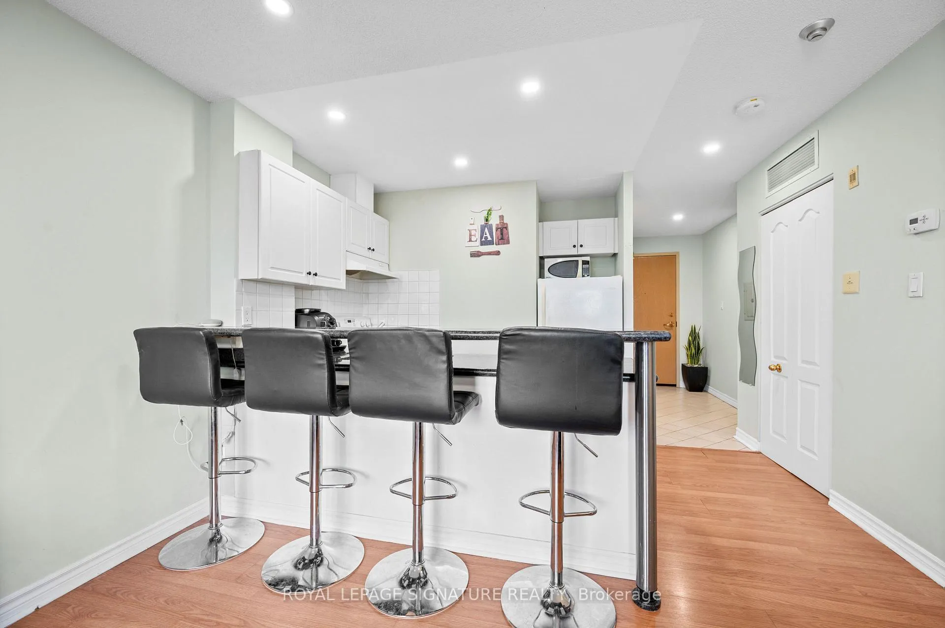 Photo 16 of Unit 205, 3 Dayspring Circle, Brampton, Goreway Drive Corridor — HOMEH