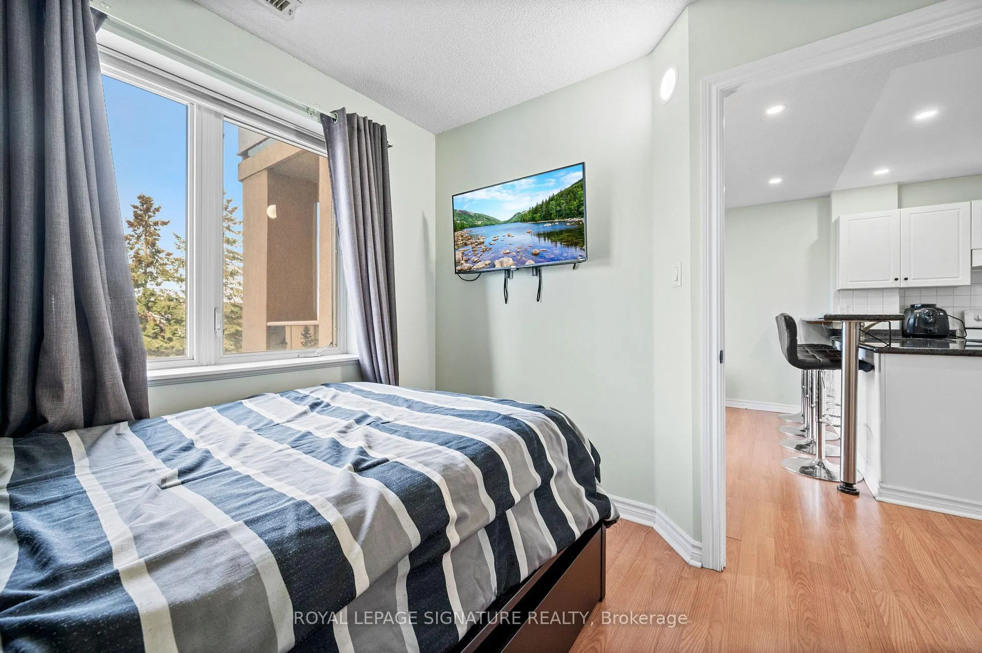 Photo 23 of Unit 205, 3 Dayspring Circle, Brampton, Goreway Drive Corridor — HOMEH