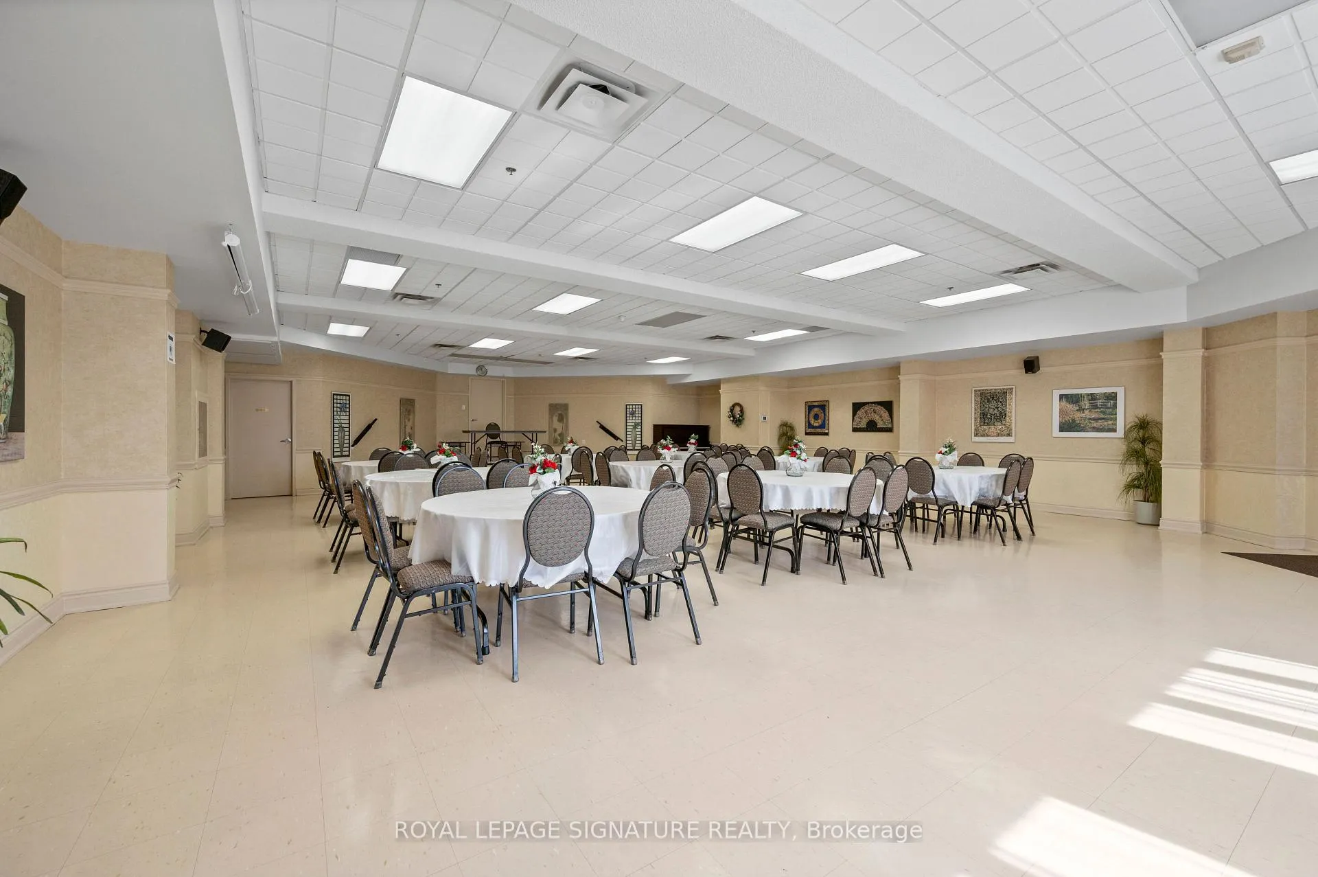 Photo 38 of Unit 205, 3 Dayspring Circle, Brampton, Goreway Drive Corridor — HOMEH