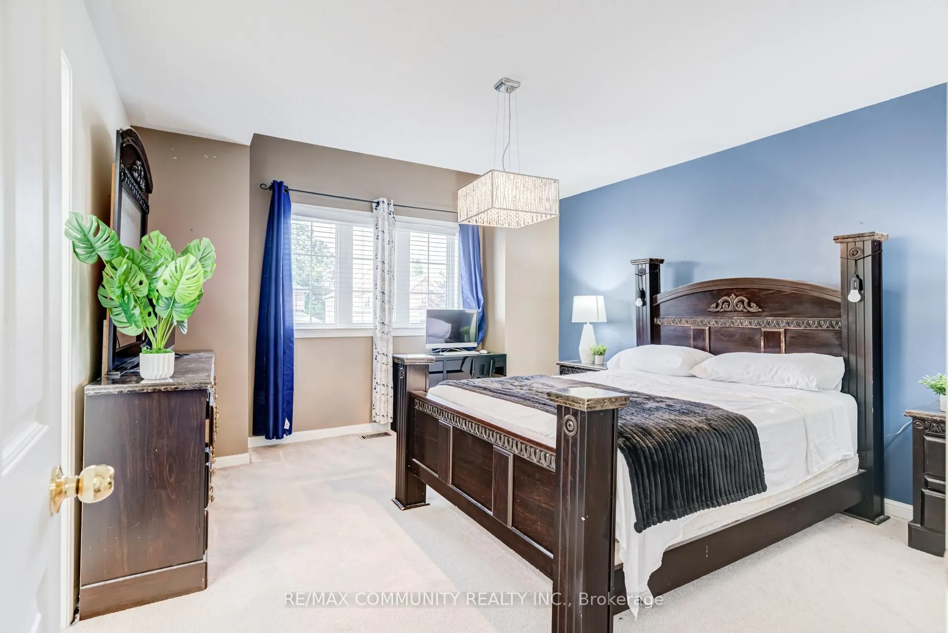 Photo 17 of 940 Ormond Drive, Oshawa, Samac — HOMEH