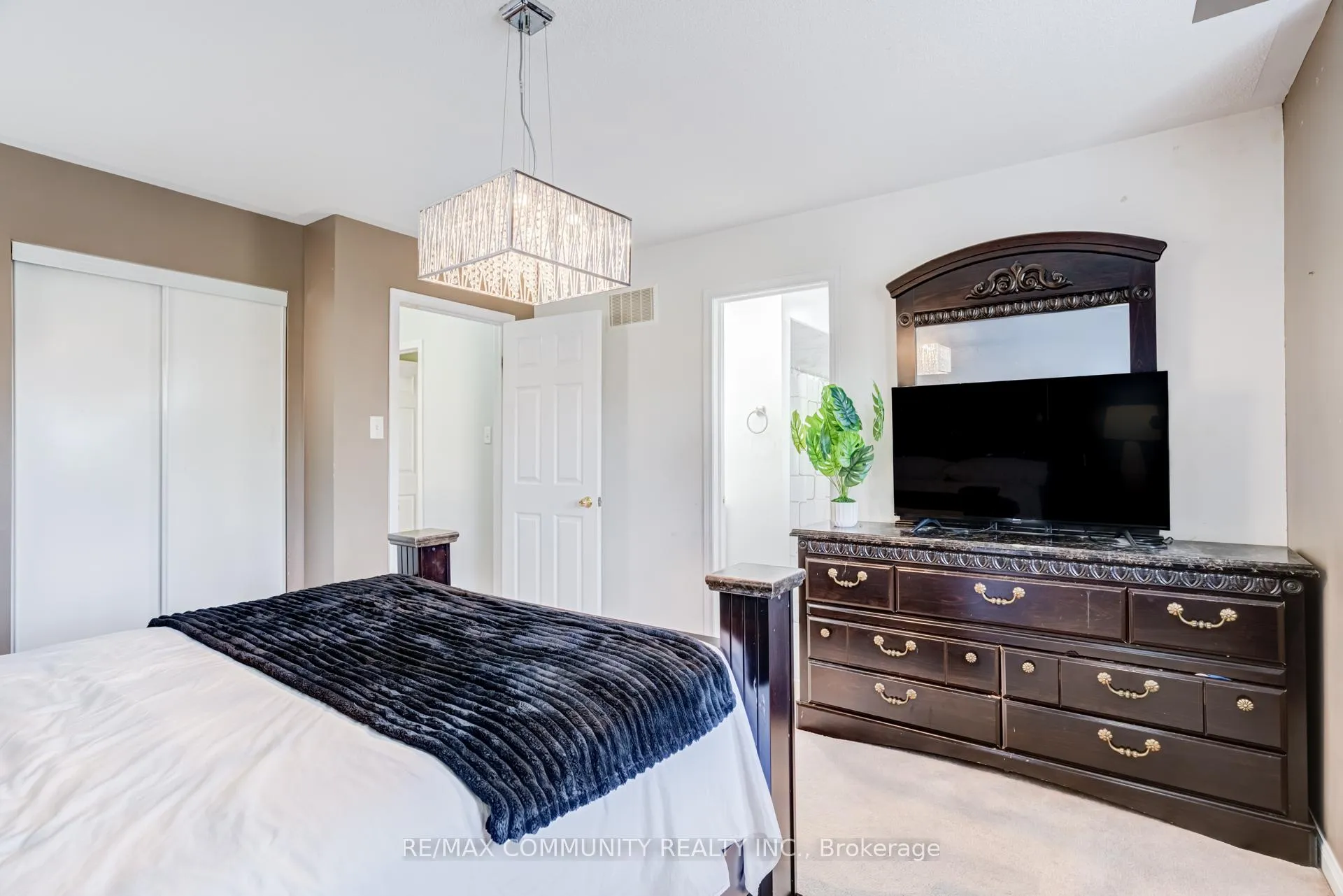 Photo 19 of 940 Ormond Drive, Oshawa, Samac — HOMEH