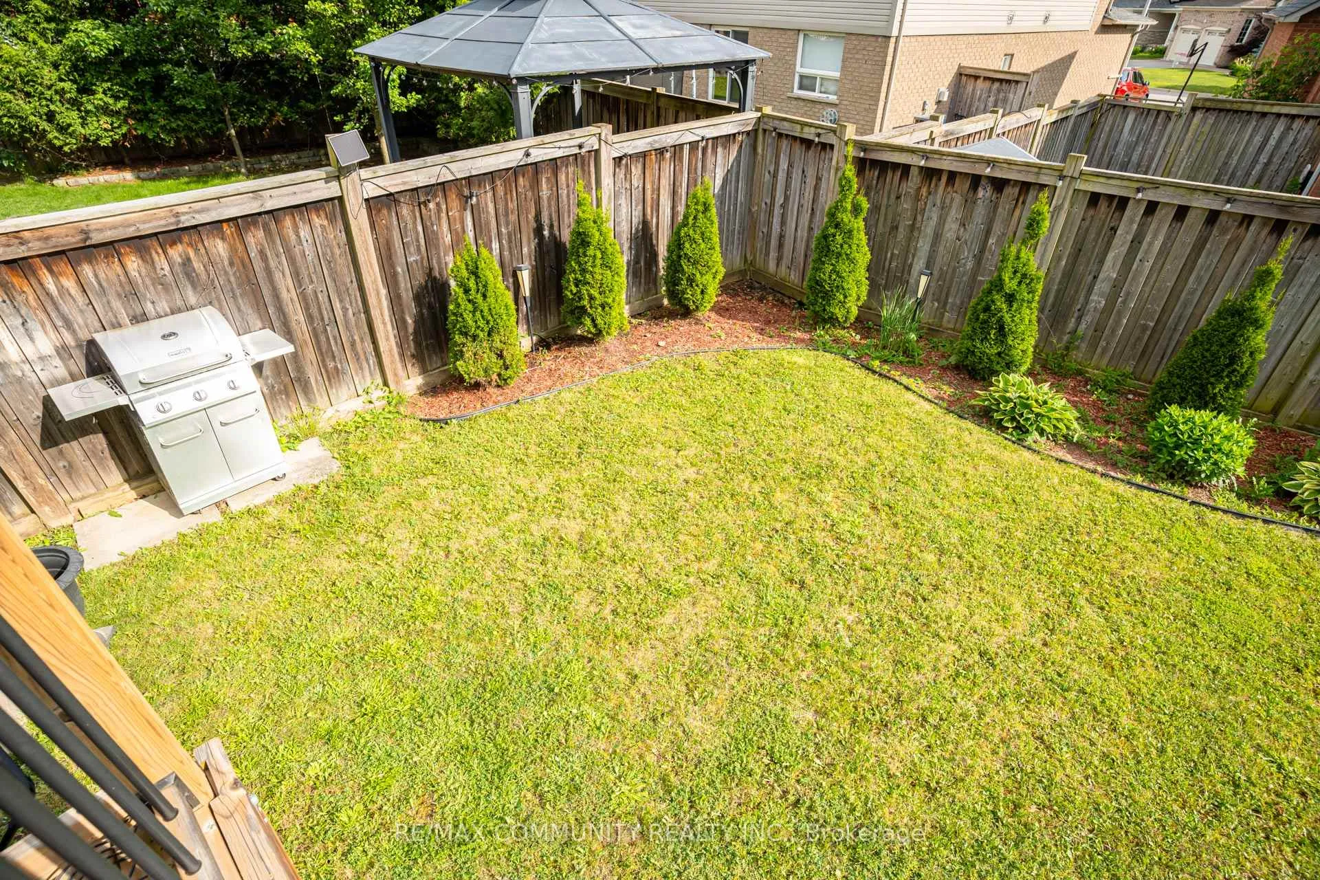 Photo 25 of 940 Ormond Drive, Oshawa, Samac — HOMEH