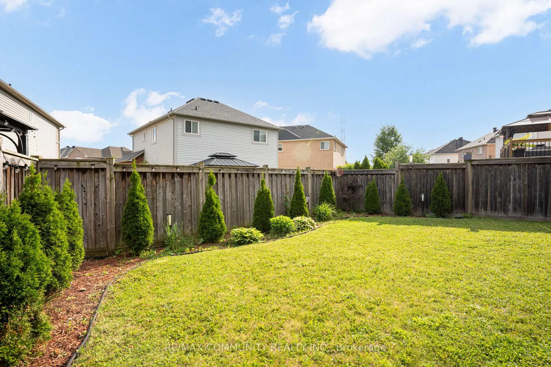 Photo 28 of 940 Ormond Drive, Oshawa, Samac — HOMEH