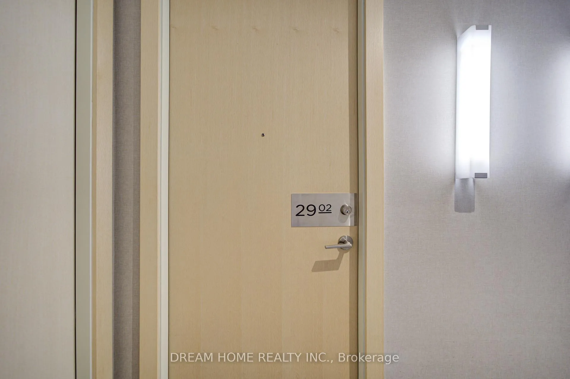 Photo 6 of Unit 2902, 30 Roehampton Avenue, Toronto, Mount Pleasant West — HOMEH
