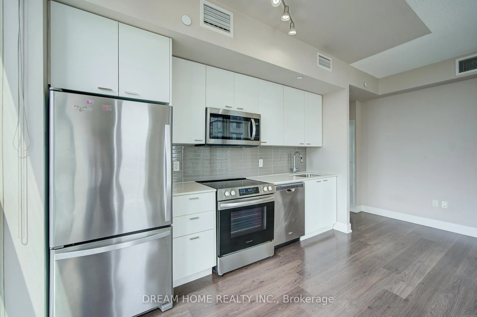 Photo 15 of Unit 2902, 30 Roehampton Avenue, Toronto, Mount Pleasant West — HOMEH